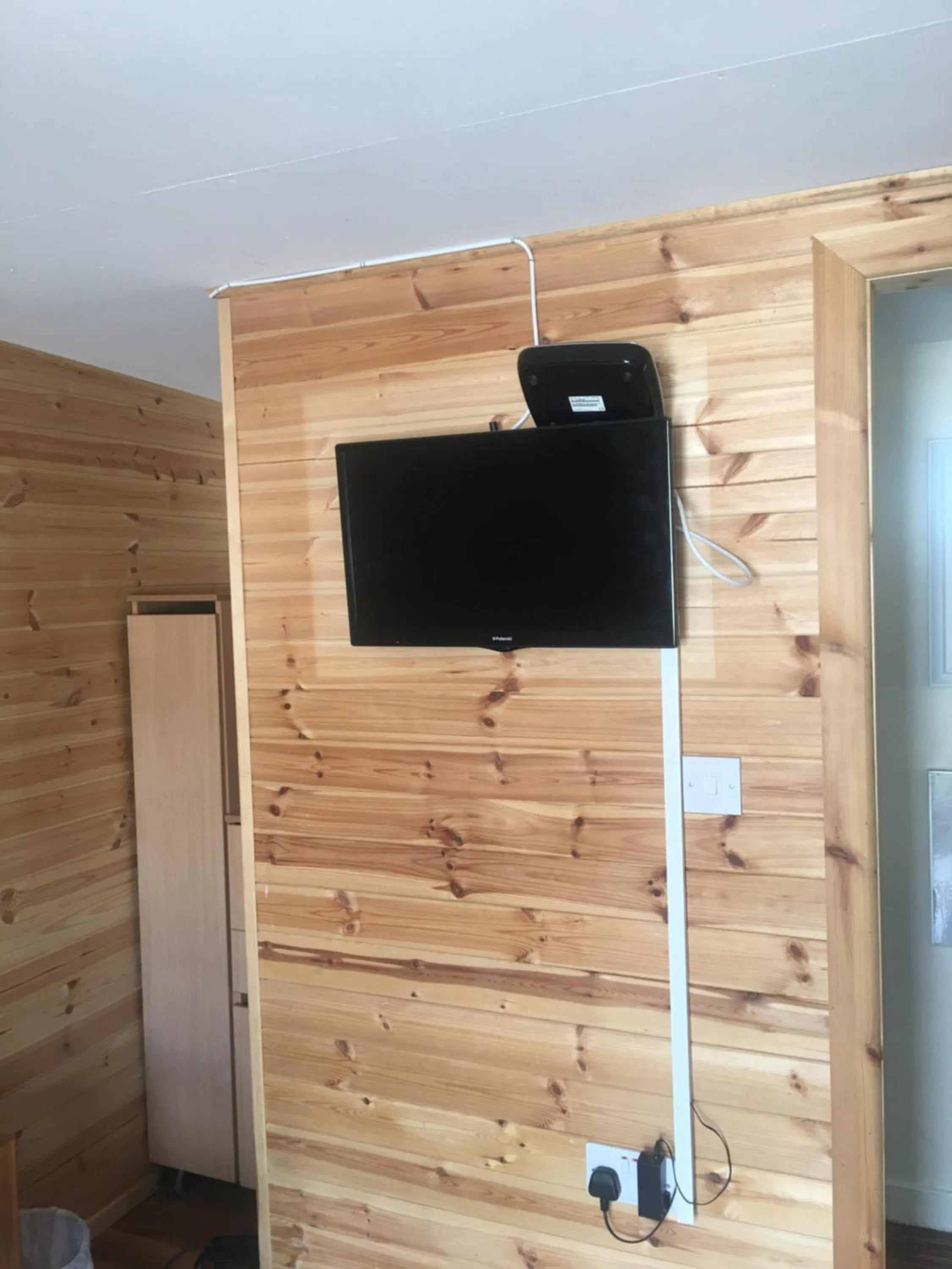 1 Lochness Rooms&Hostel