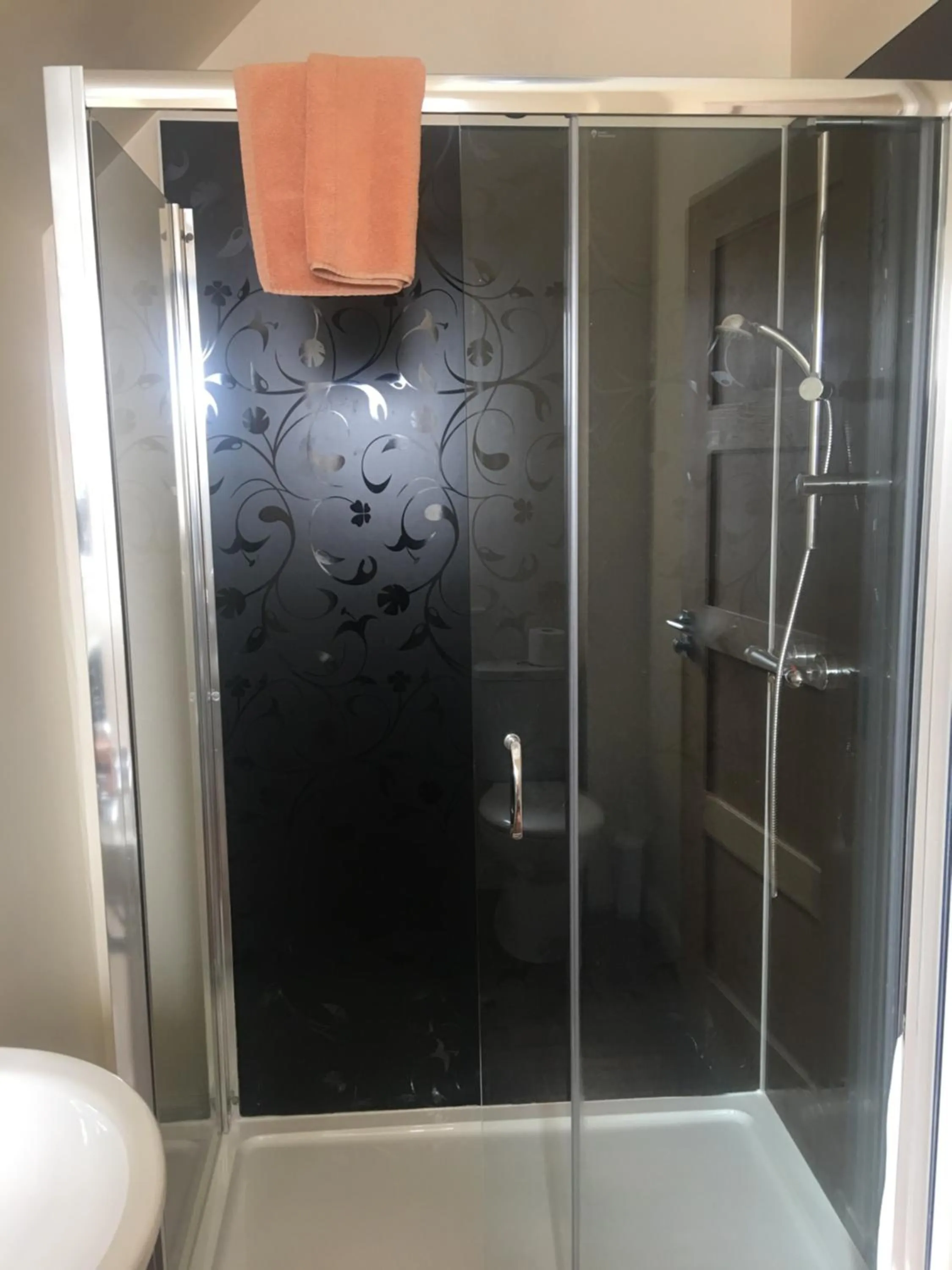 1 Lochness Rooms&Hostel