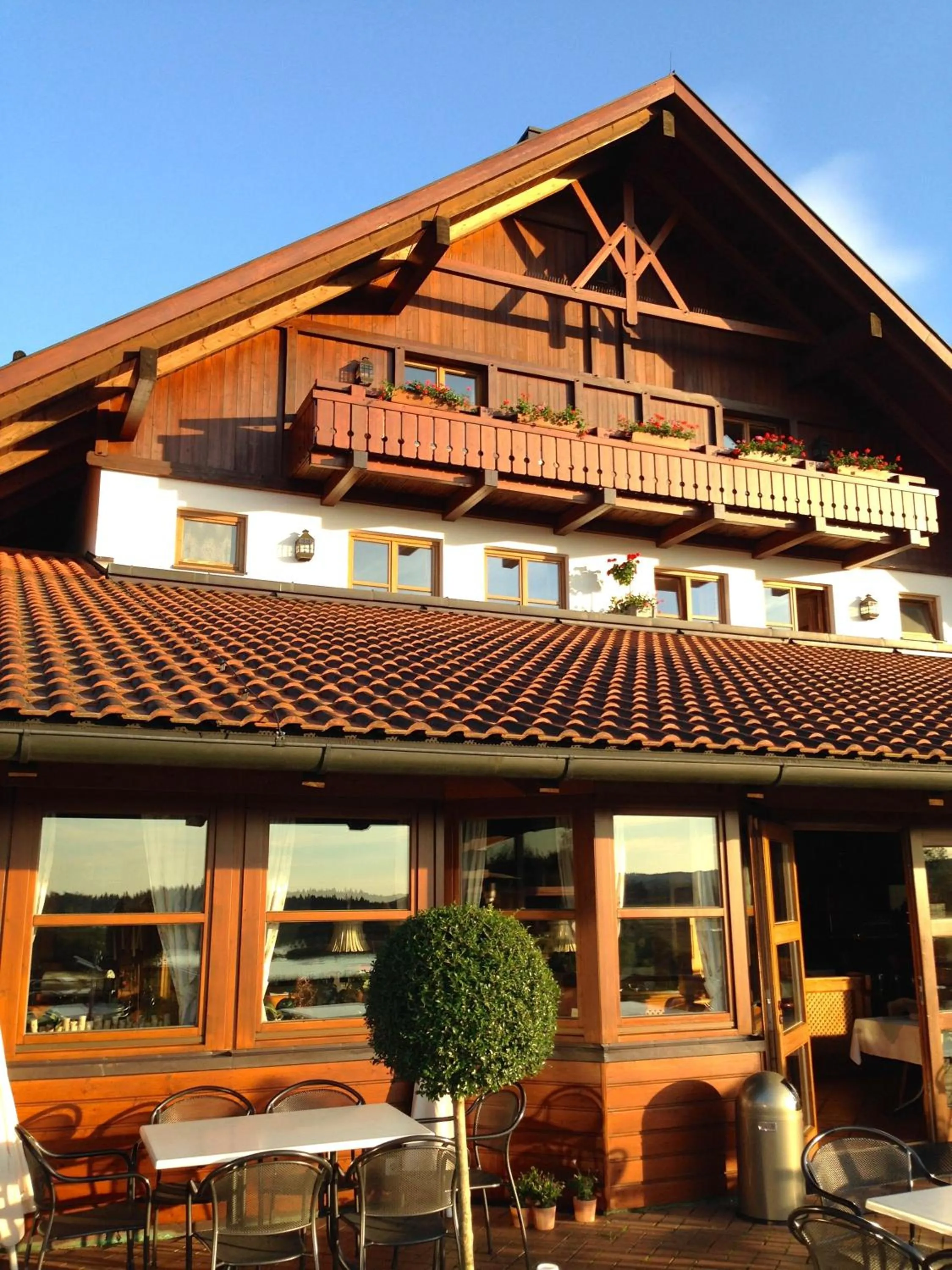 Property building in Hotel & Landgasthof Osterseen