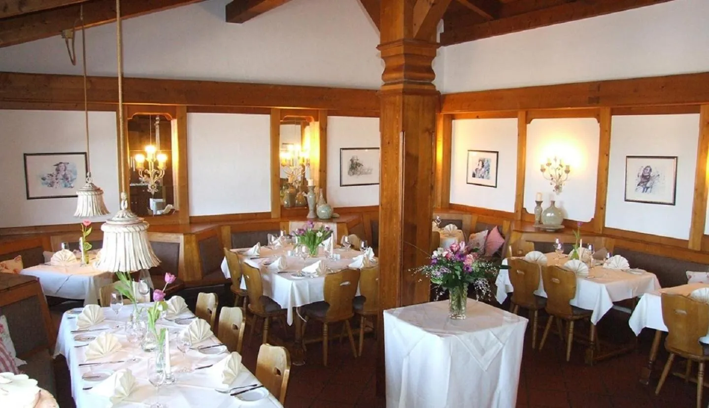 Restaurant/places to eat in Hotel & Landgasthof Osterseen