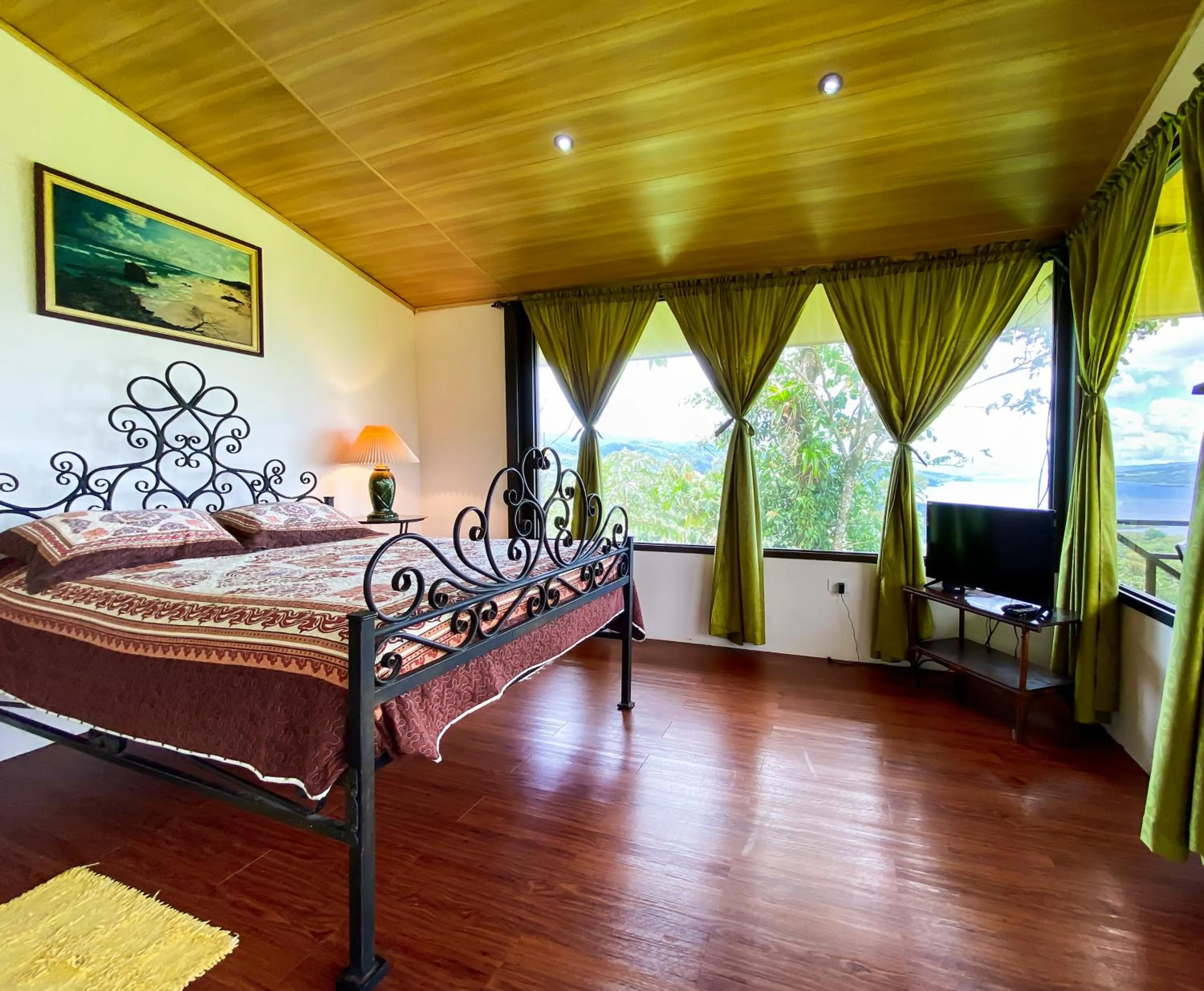 Bed in Arenal Garden Lodge
