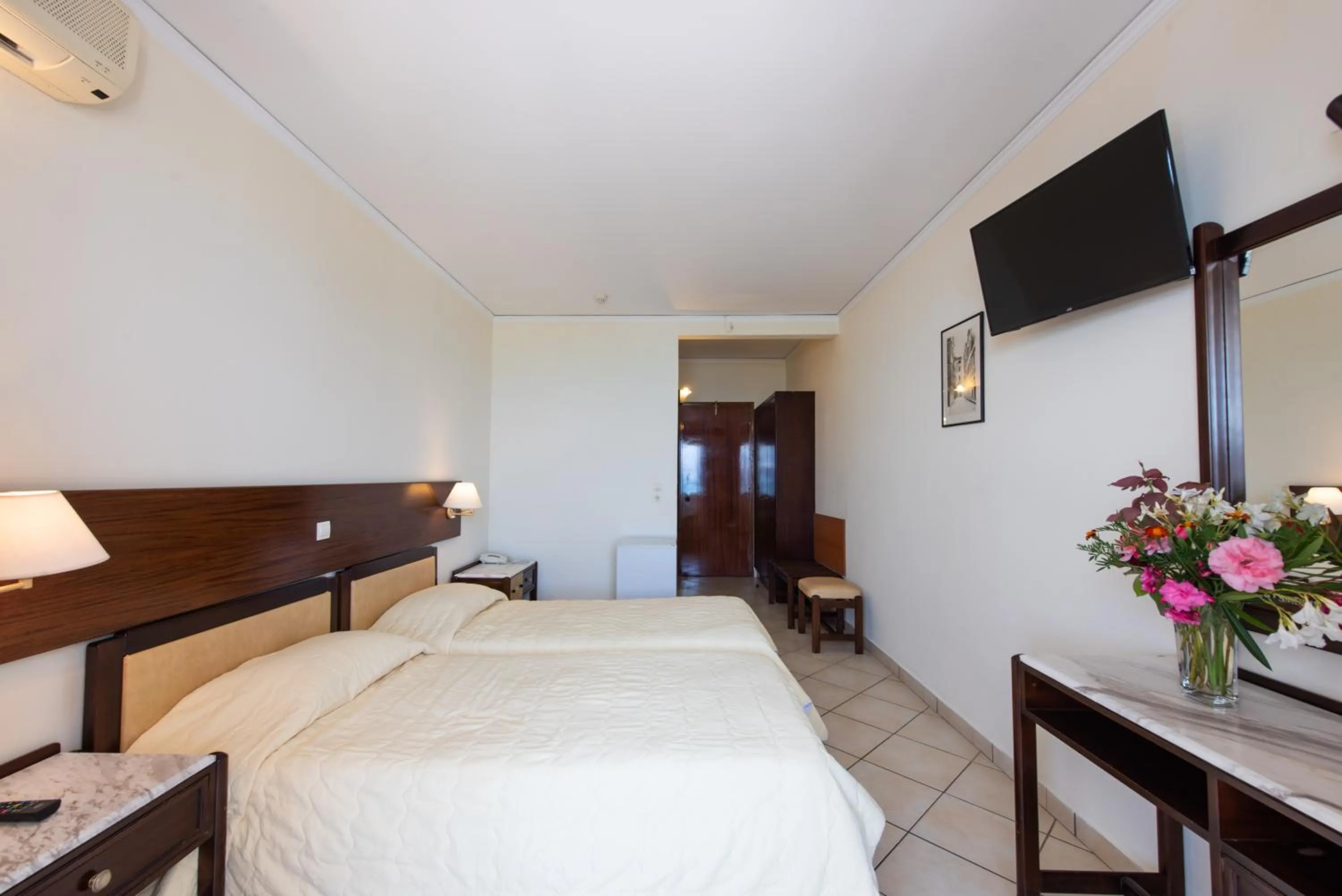 Bedroom, Bed in Aphrodite Beach Hotel Corfu