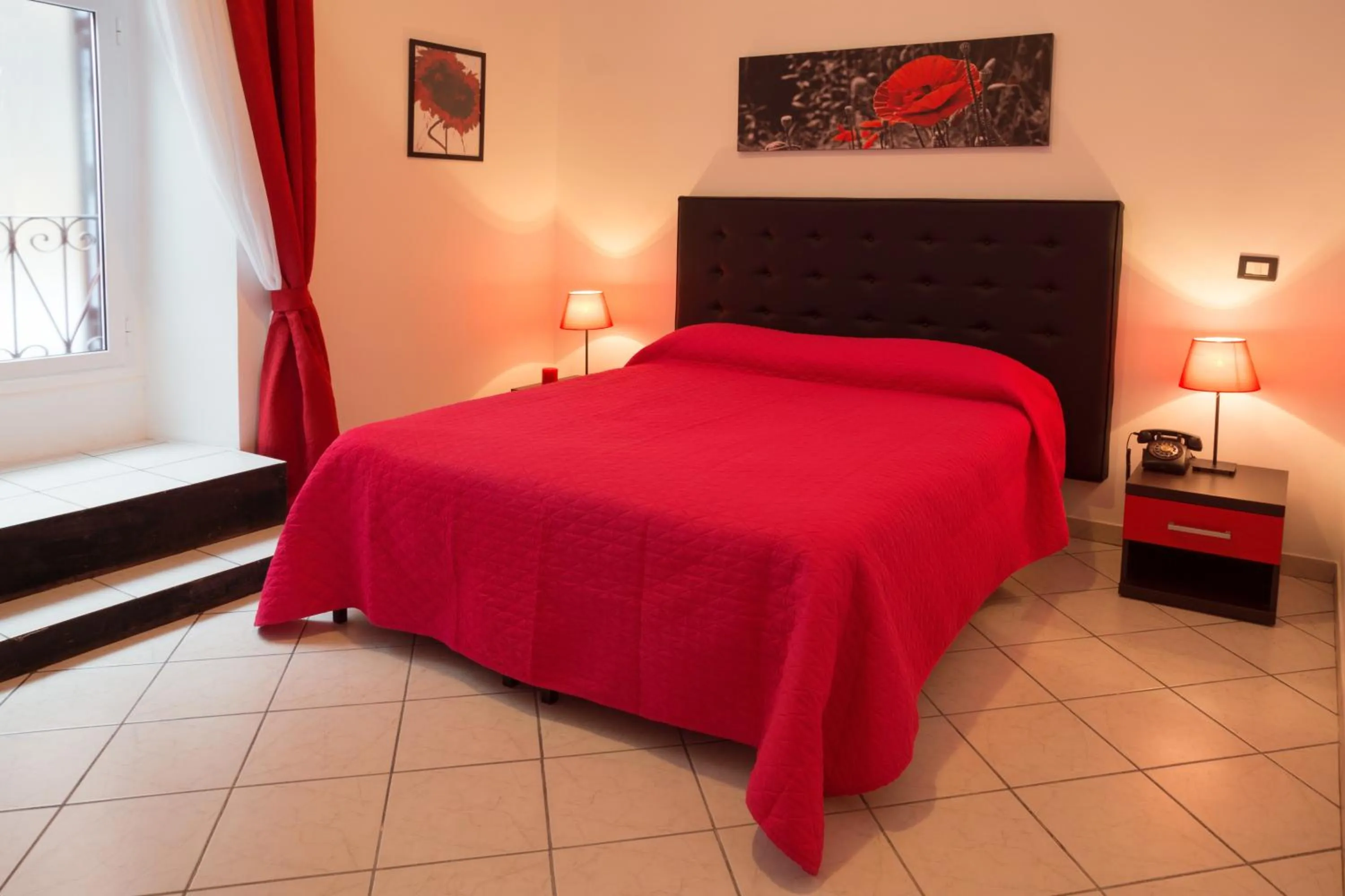 Photo of the whole room, Bed in Termini in Bed
