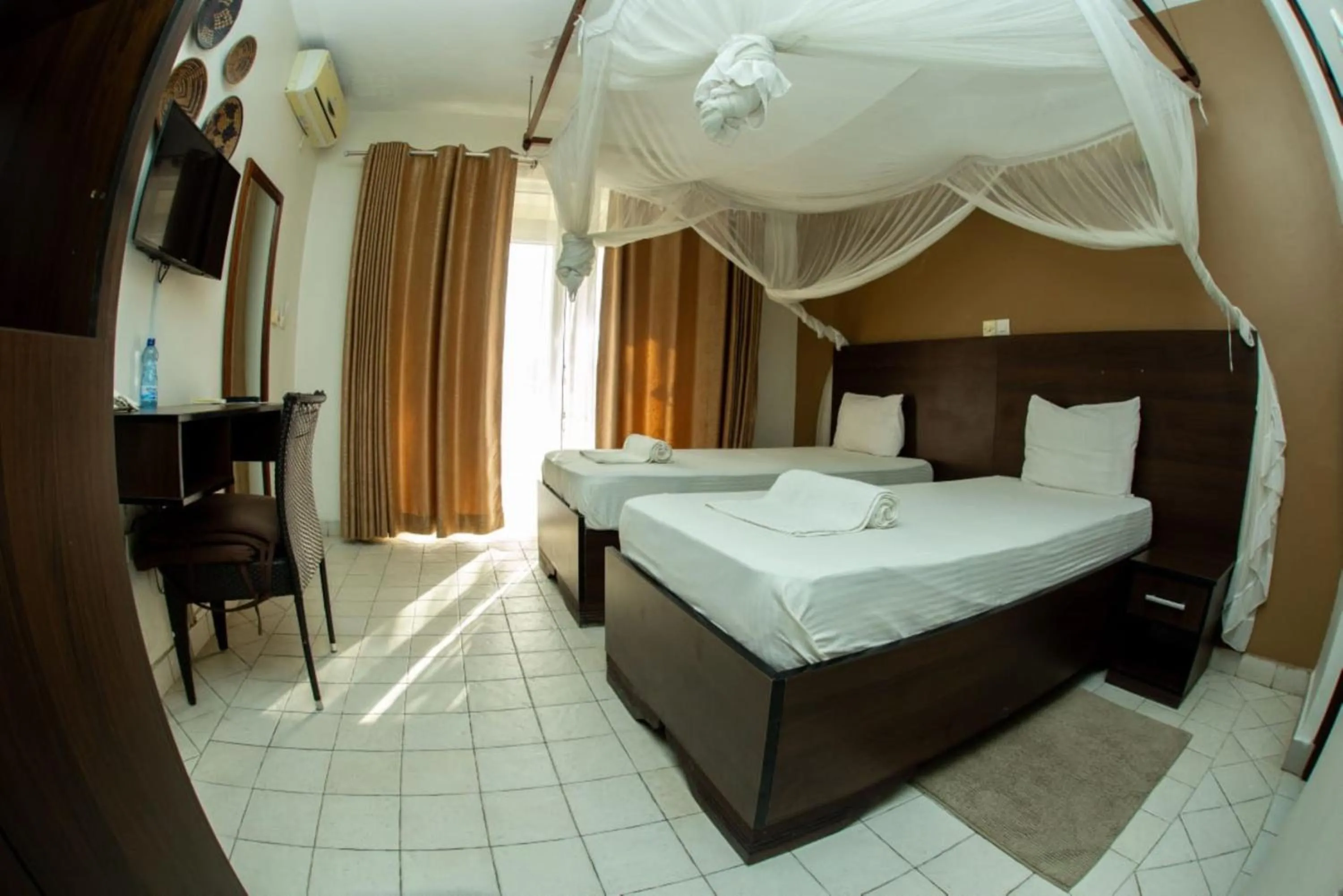 Bedroom, Bed in Gasaro Hotel