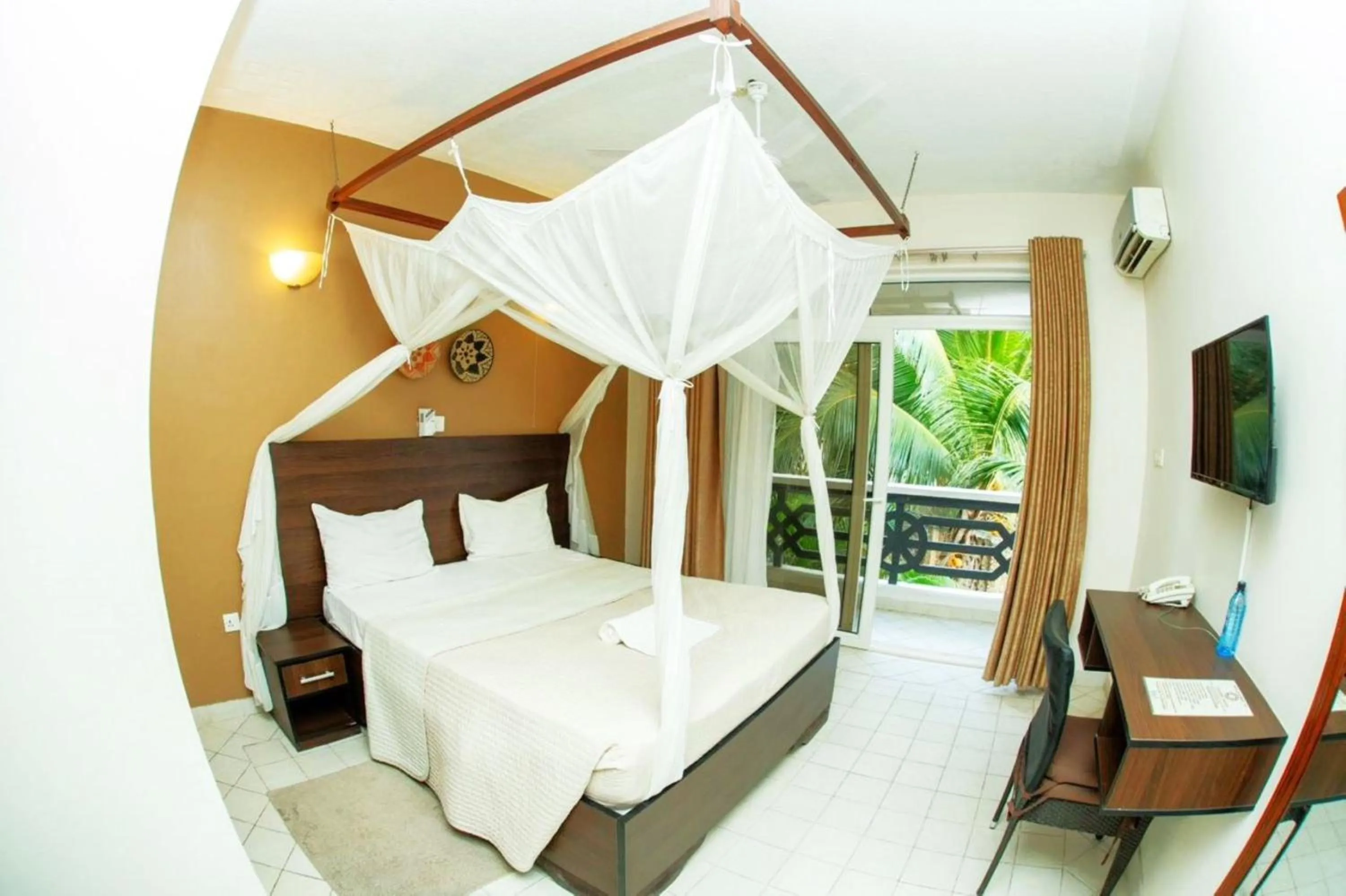 Bedroom, Bed in Gasaro Hotel