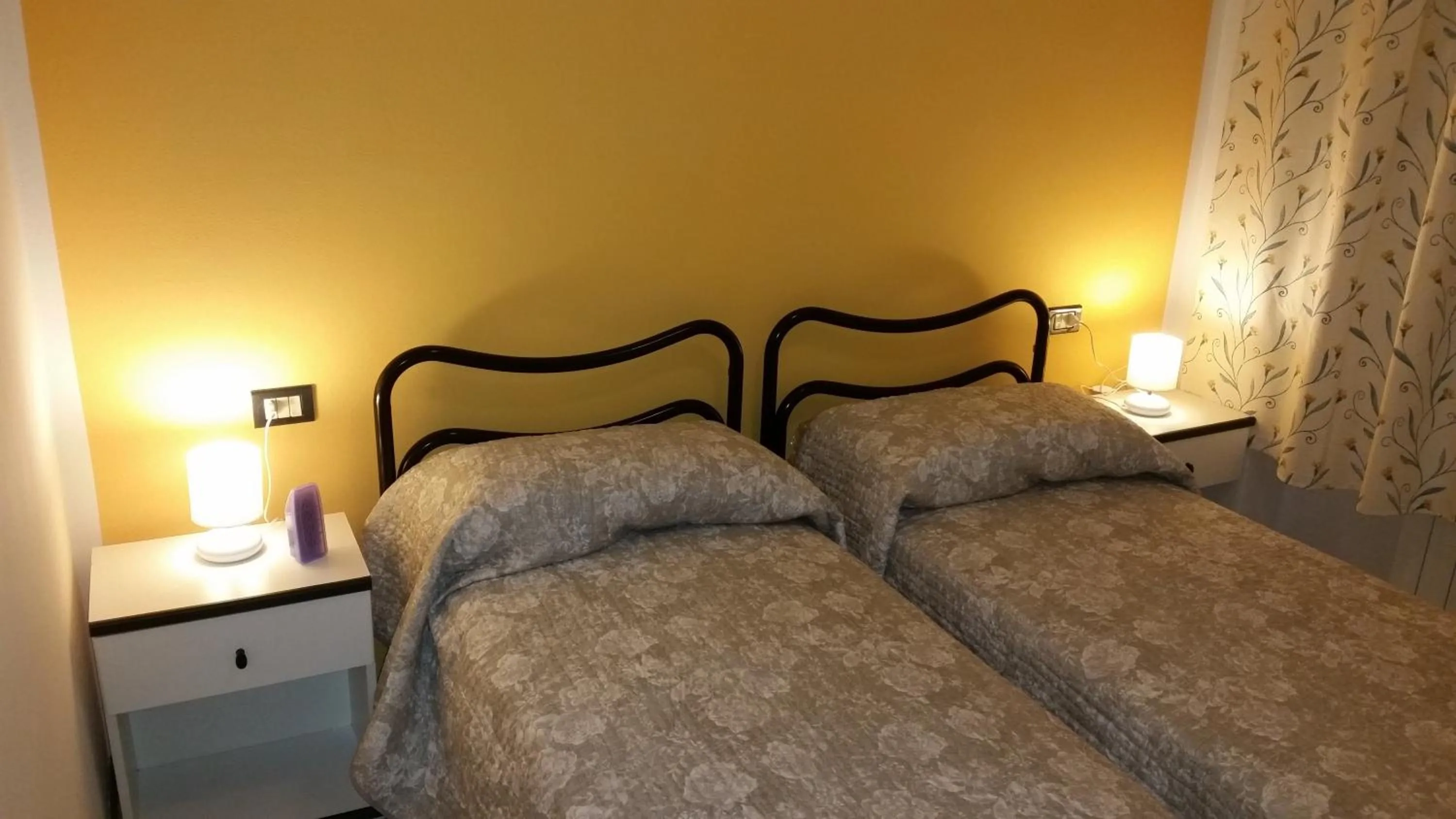 Bed in Appartamenti Albatros