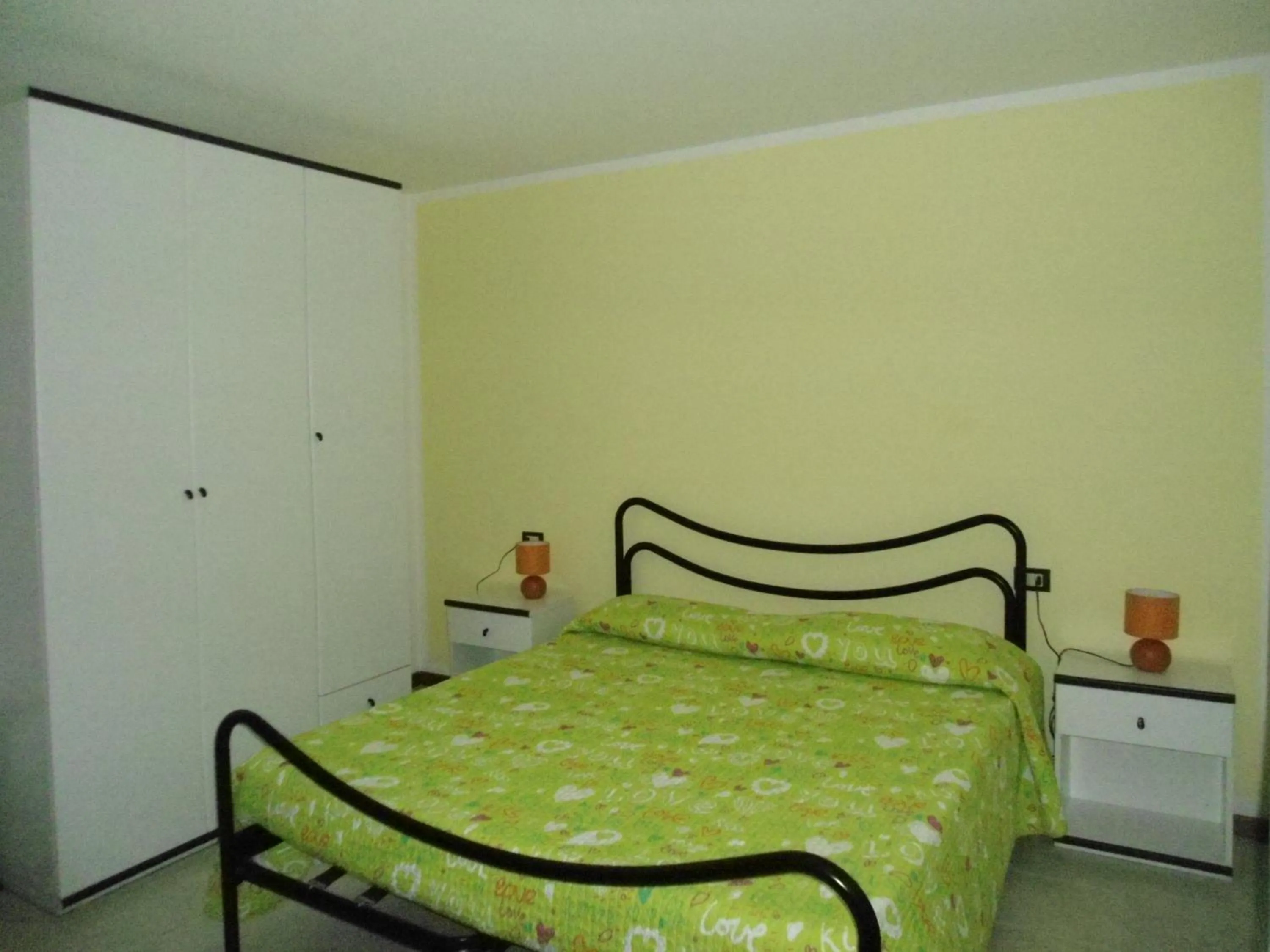 Bed in Appartamenti Albatros