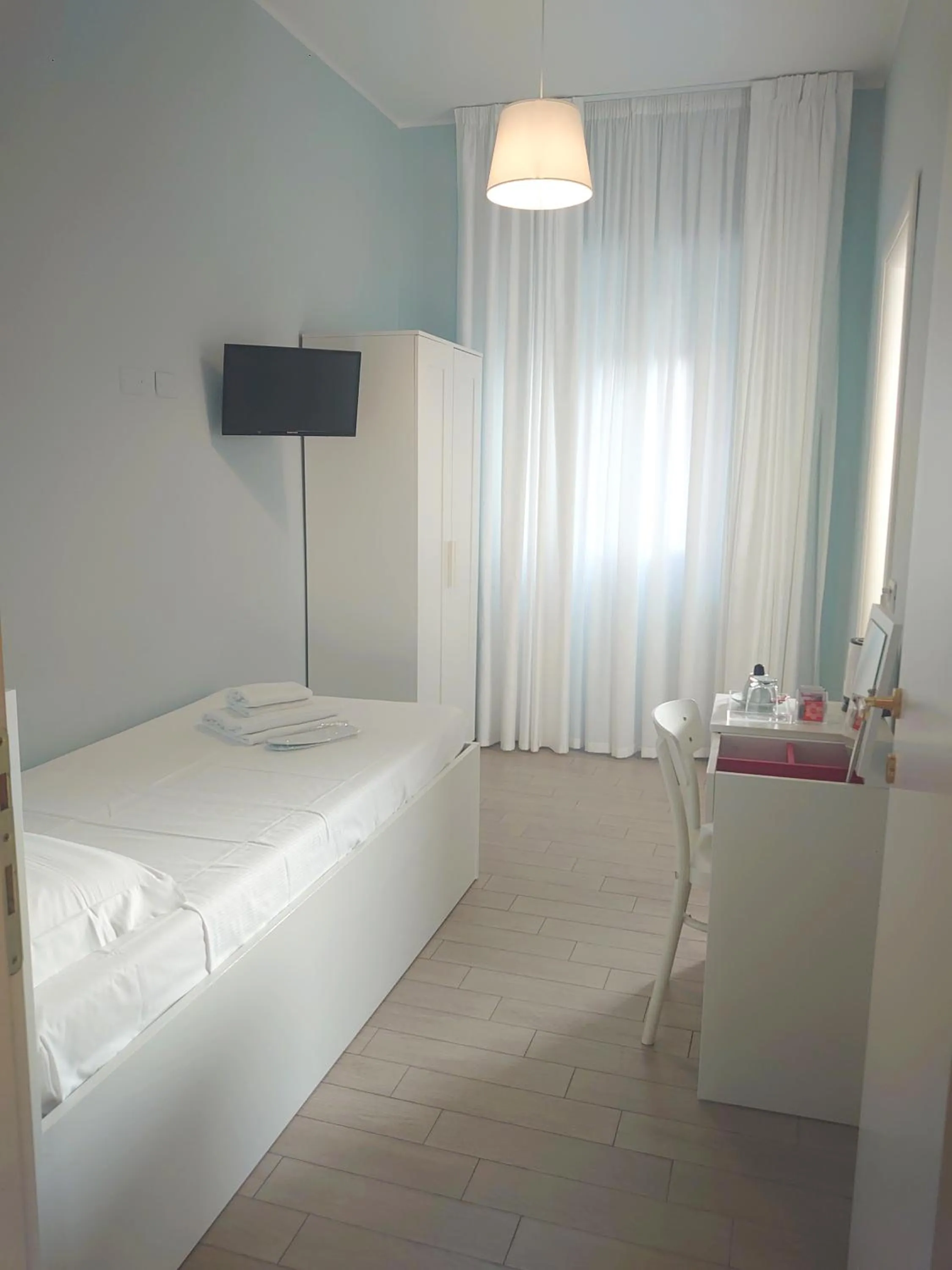 Photo of the whole room, Bed in Magna Cura