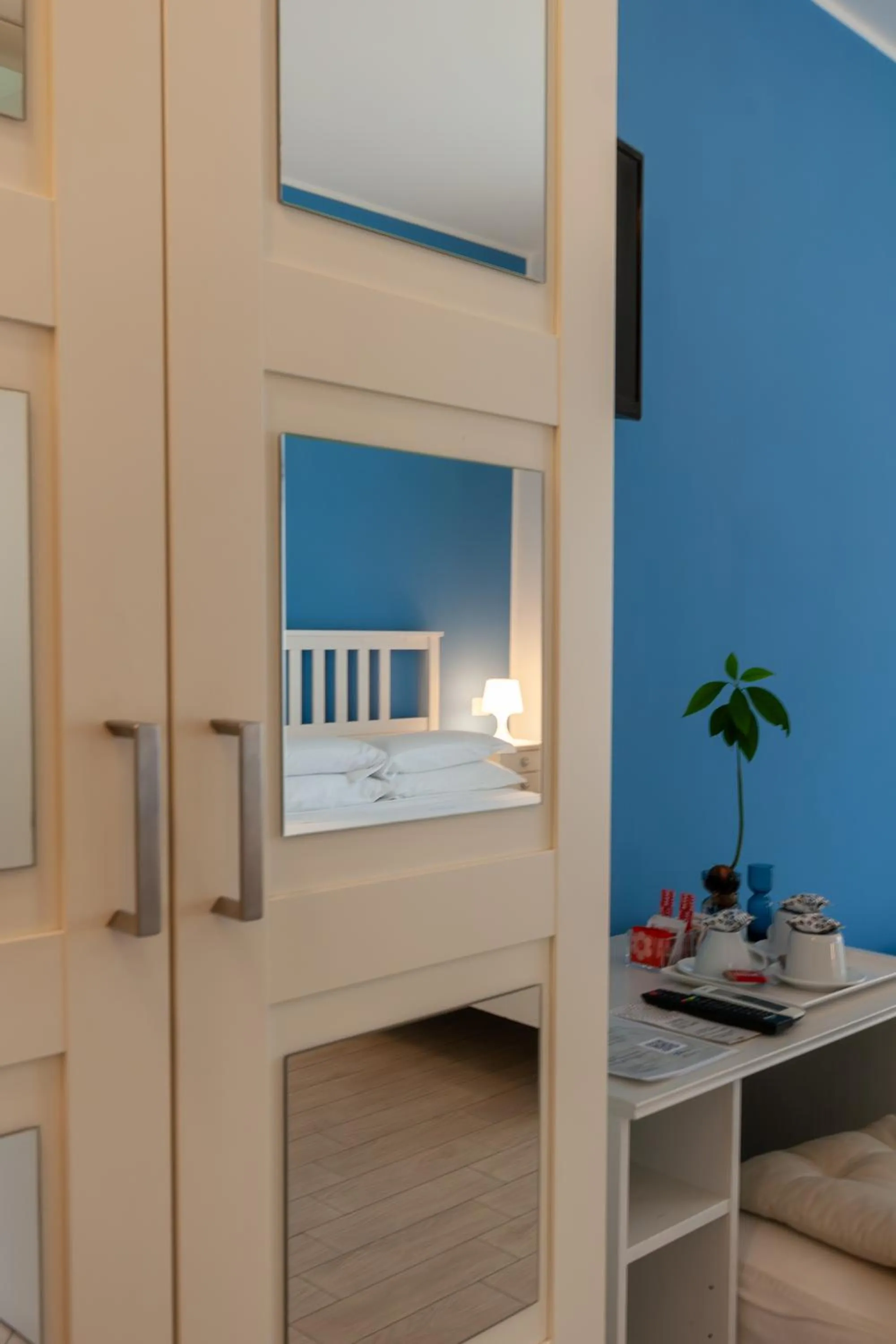 furniture in Magna Cura