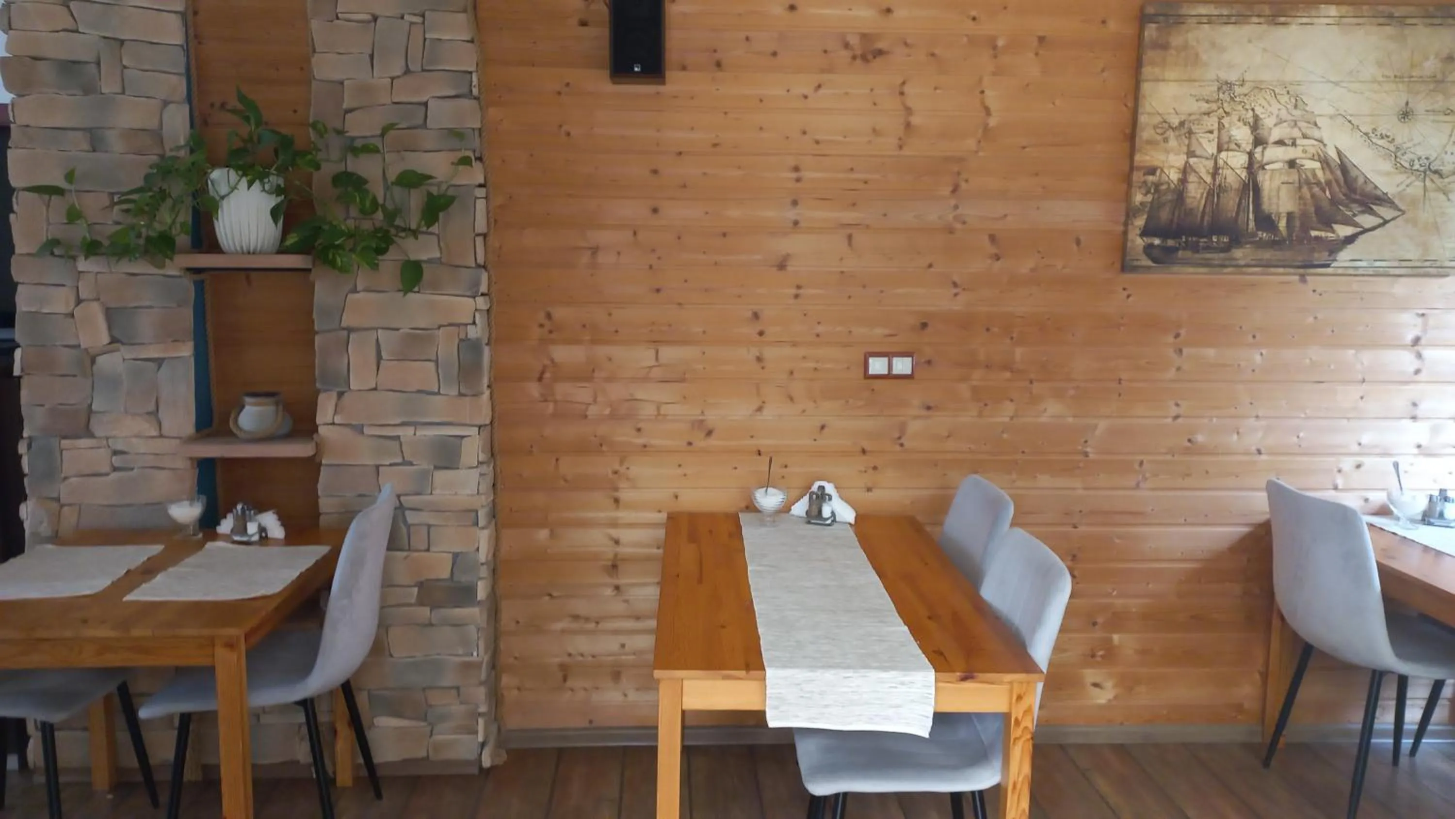 Dining area in Akwen