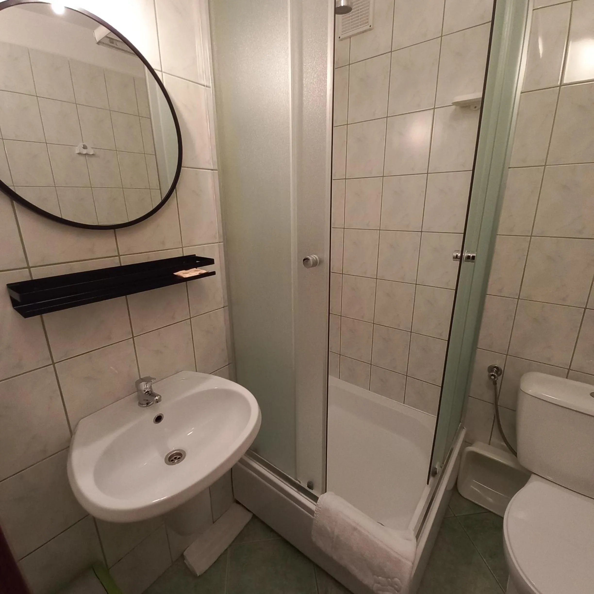 Bathroom in Akwen