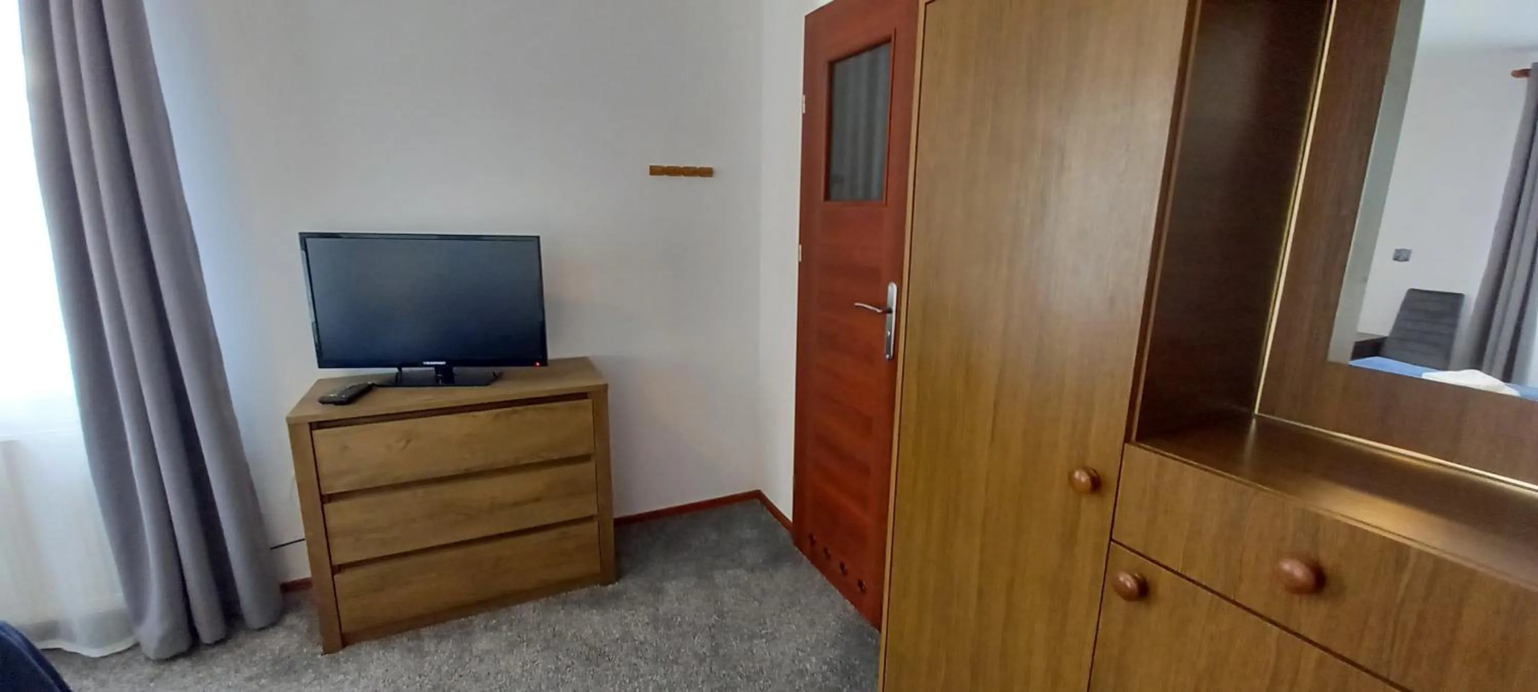 Photo of the whole room in Akwen