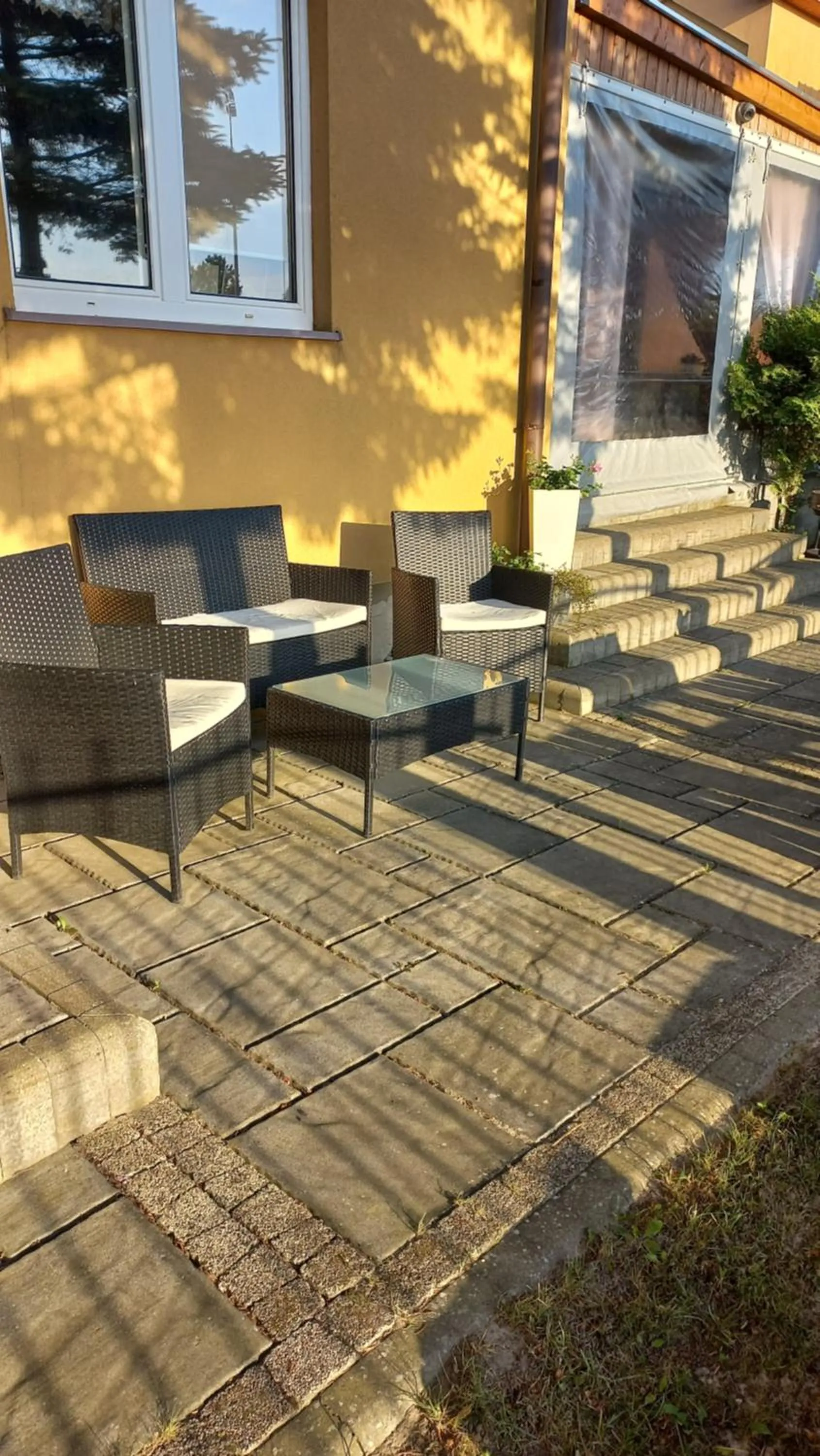 Seating area in Akwen