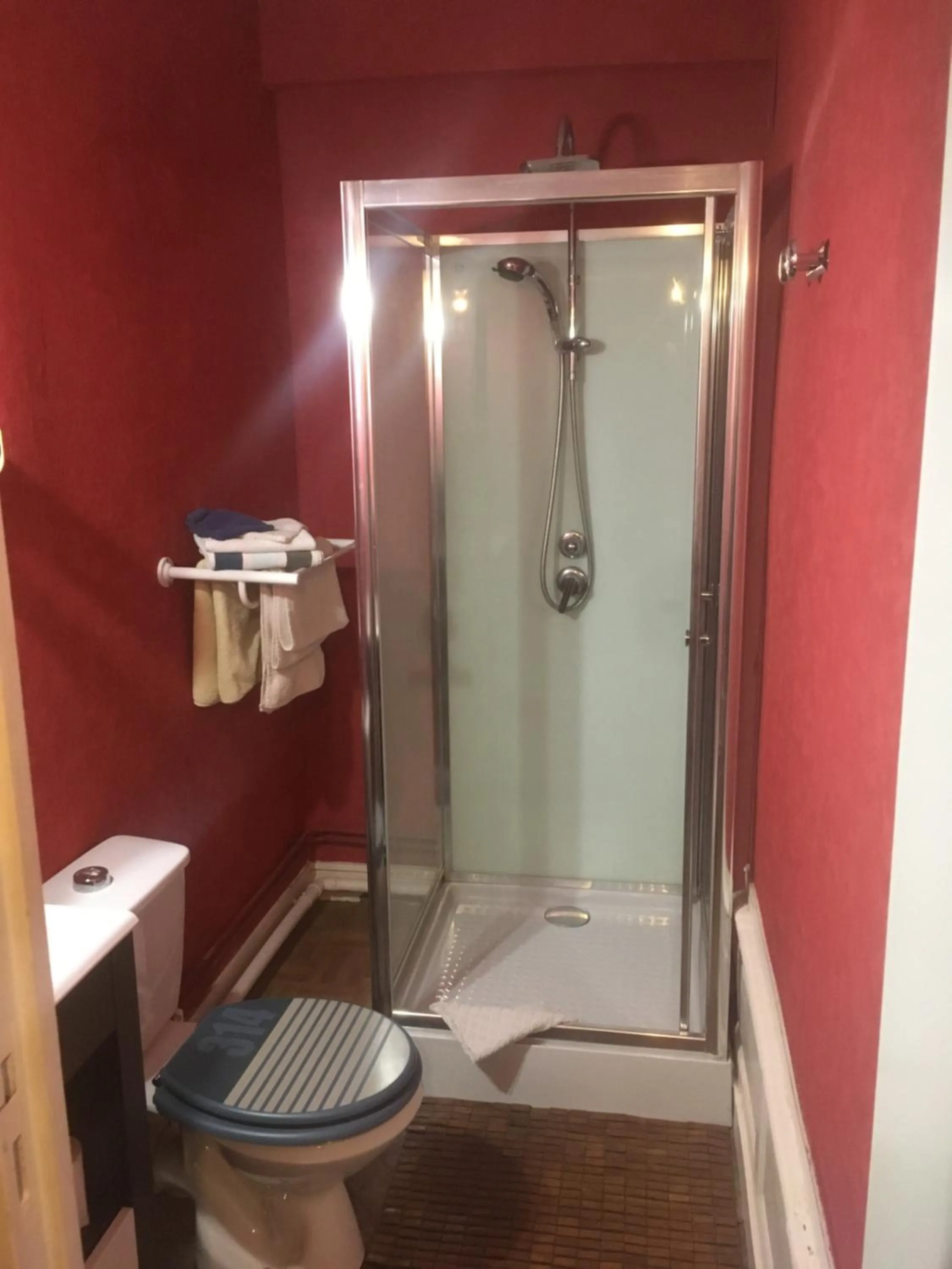 Bathroom in Chateau De Grosfy