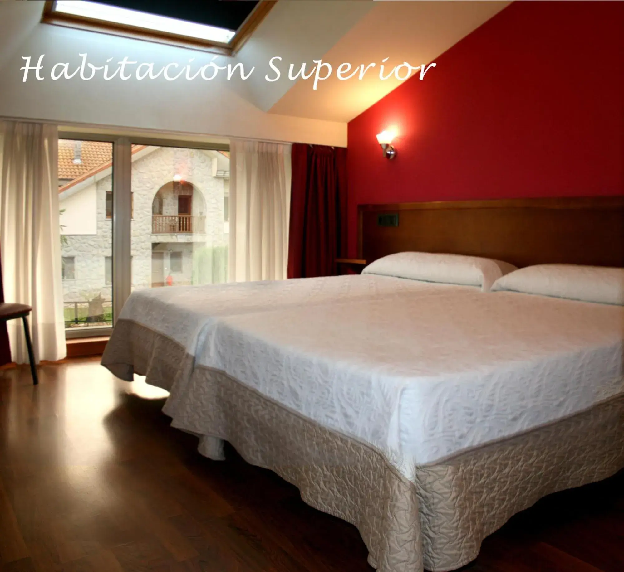 Twin Room - single occupancy in Hotel Virgen de Covadonga Twin Room - single occupancy in Hotel Virgen de Covadonga