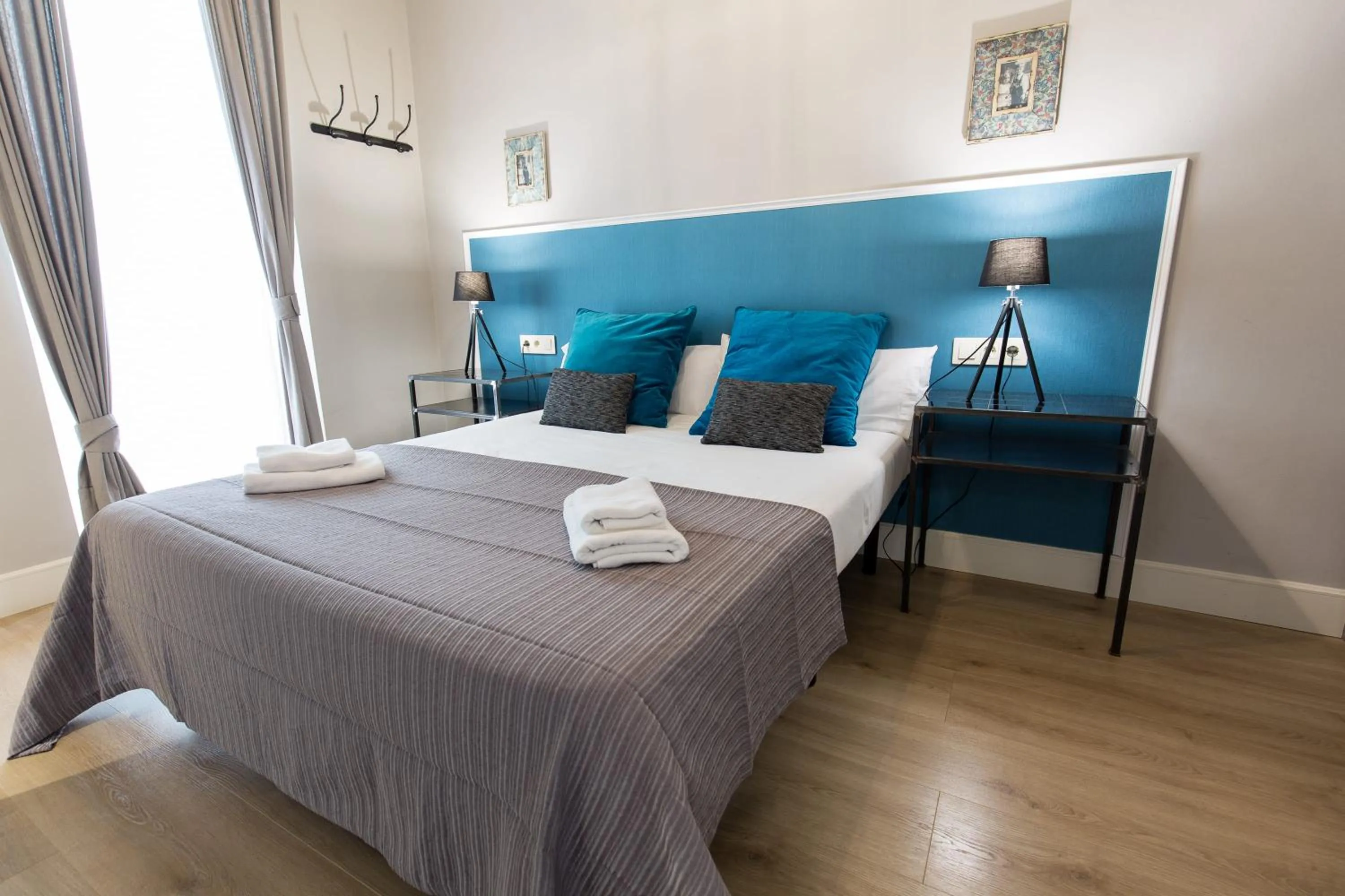 Bedroom, Bed in Weflating Suites Sant Antoni Market