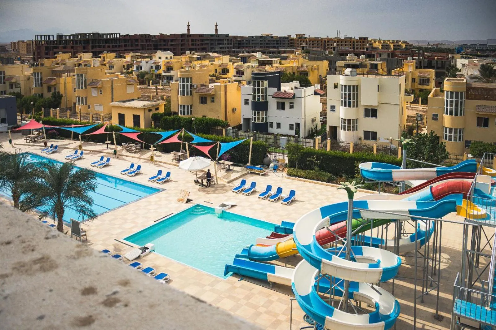 Aqua park in Beachfront Boho Style apartment in Fanadir Bay