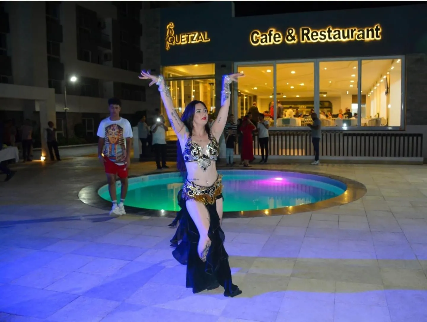 Evening entertainment in Beachfront Boho Style apartment in Fanadir Bay