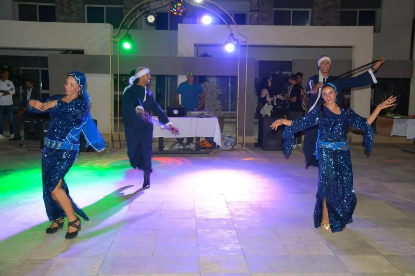 Evening entertainment in Beachfront Boho Style apartment in Fanadir Bay