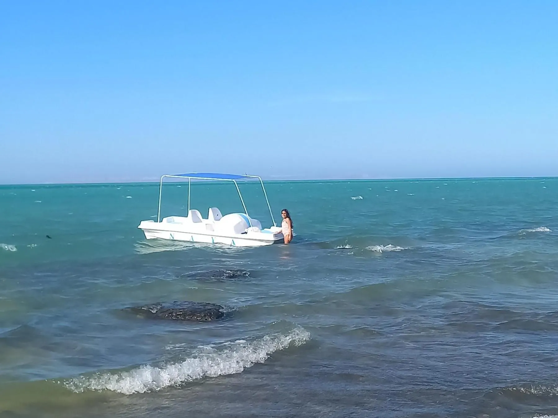 Beachfront Boho Style apartment in Fanadir Bay
