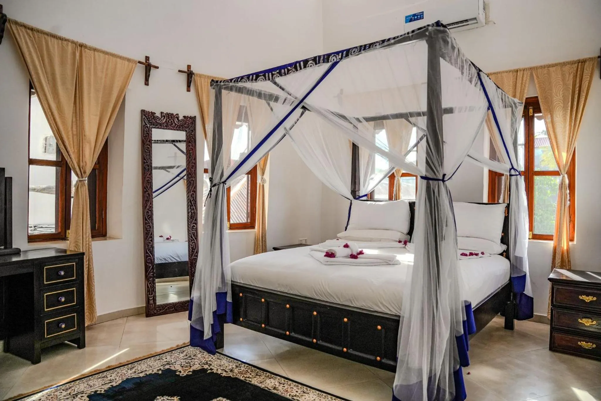 View (from property/room), Bed in Habari House
