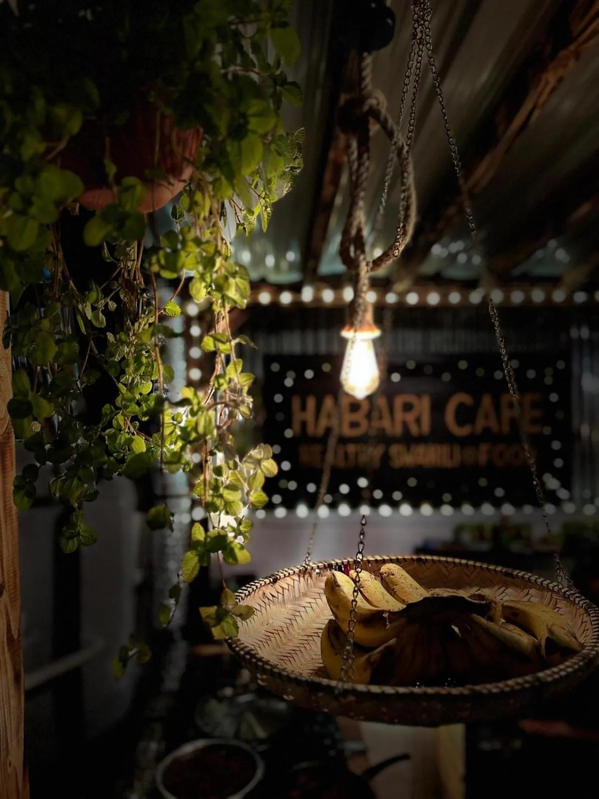 Restaurant/places to eat in Habari House