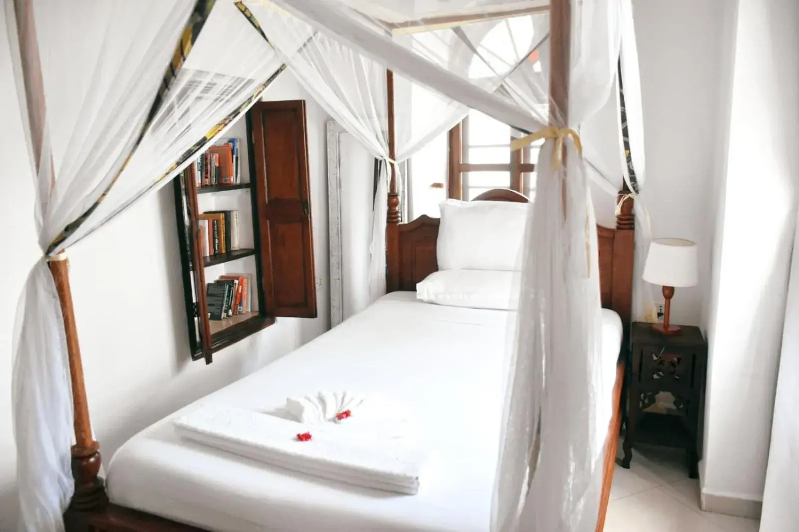 Single Room with Private Bathroom in Habari House Single Room with Private Bathroom in Habari House