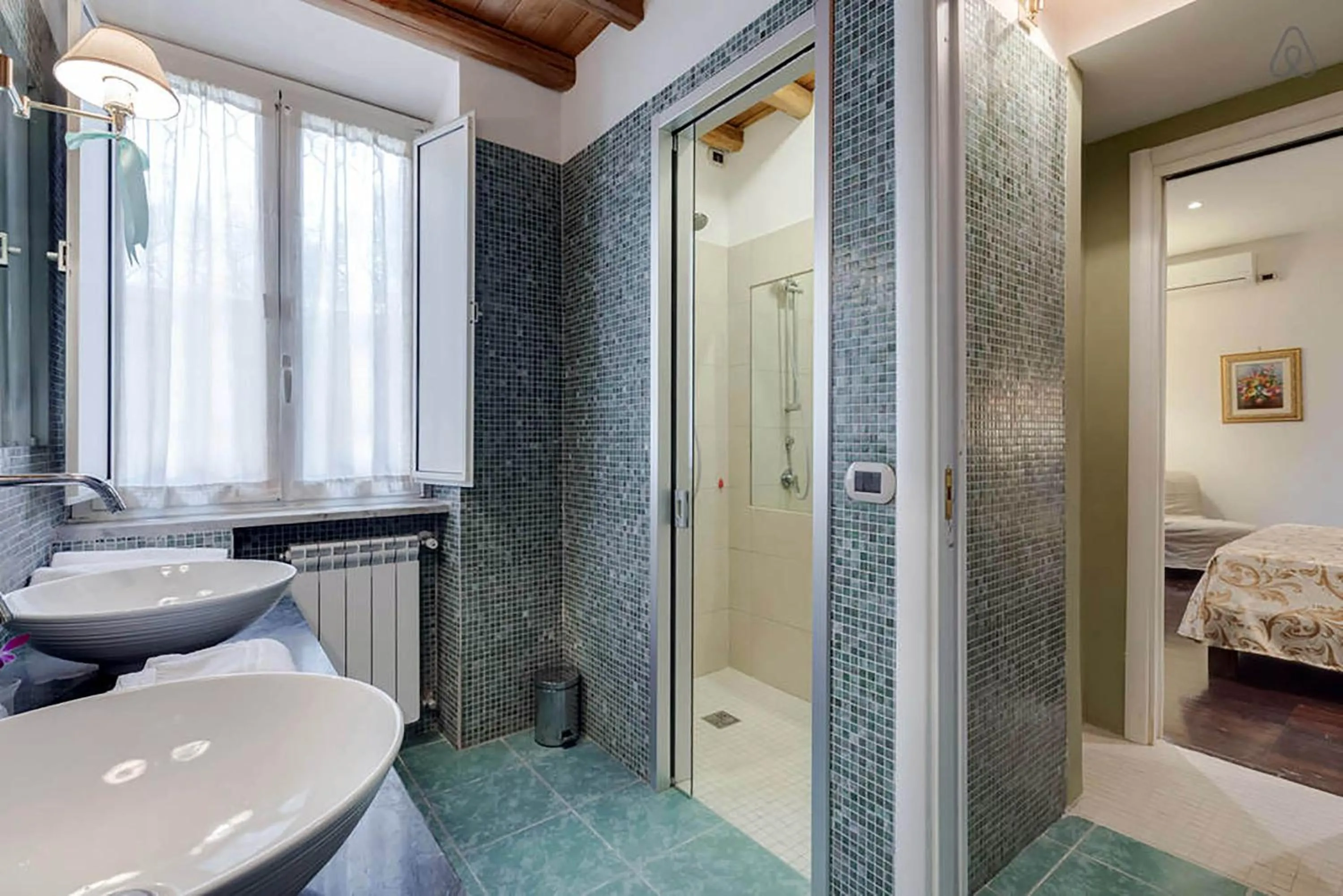 Bed in Antico Platano