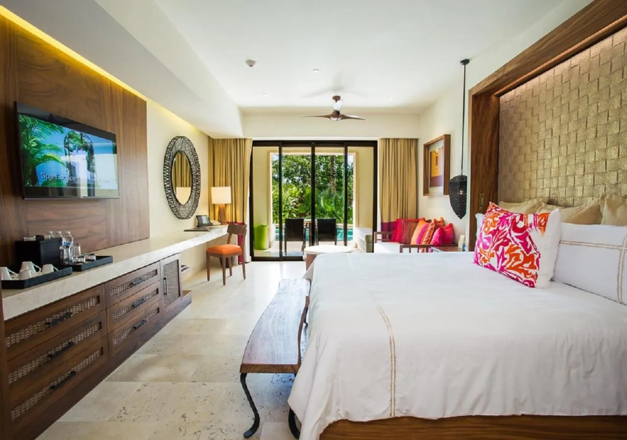 TV and multimedia, Bed in Secrets Akumal Riviera Maya - Adults Only