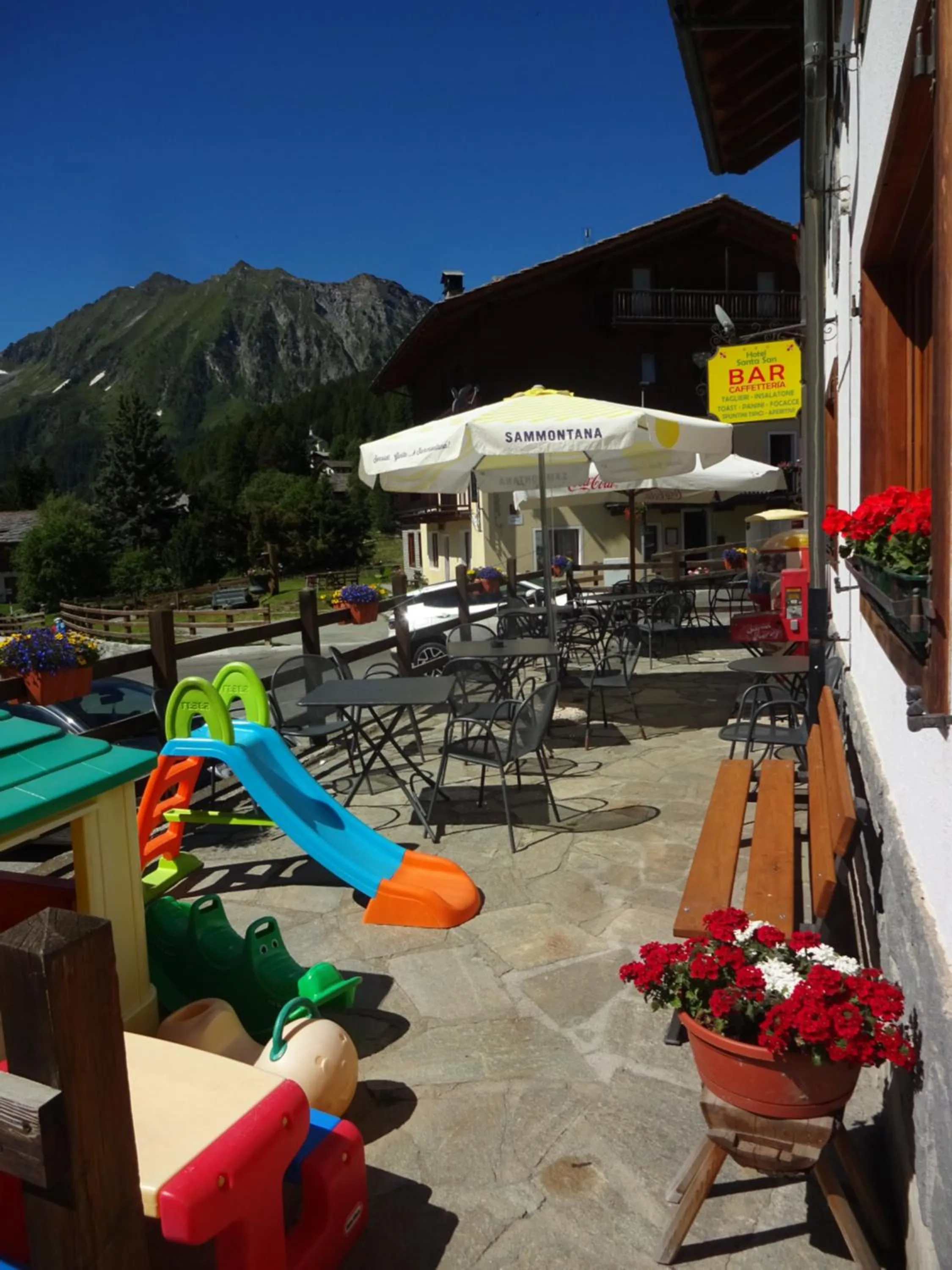 Property building in Santa San