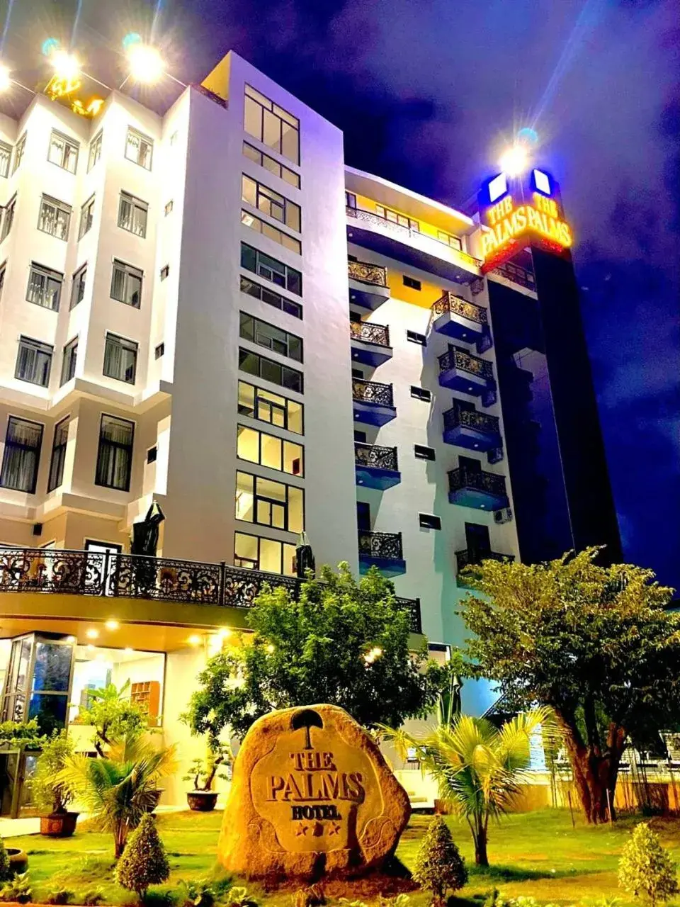 Property building in The Palms Hotel Phan Thiết Property building in The Palms Hotel Phan Thiết