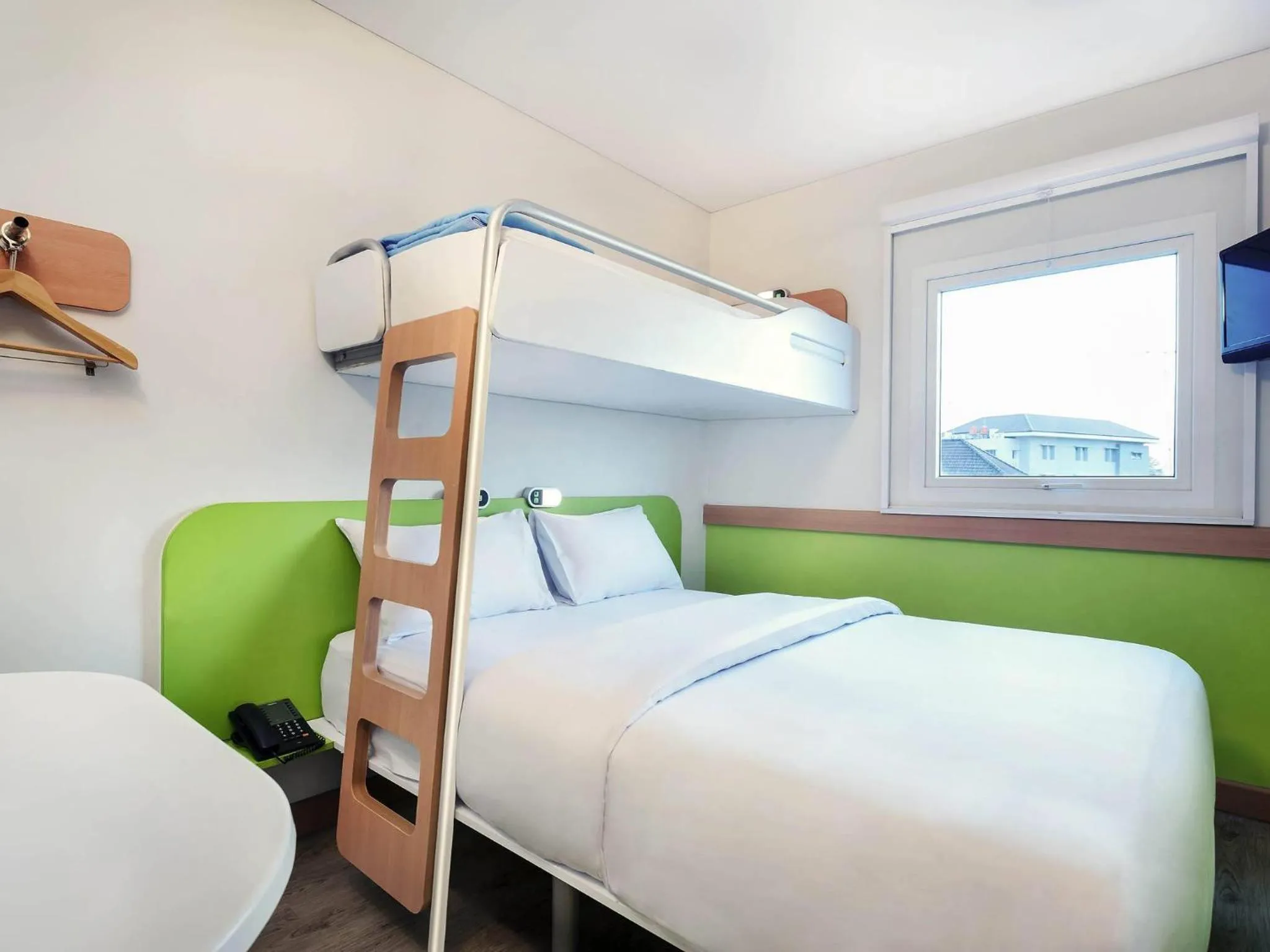 Bedroom, Bed in Ibis Budget Semarang Tendean