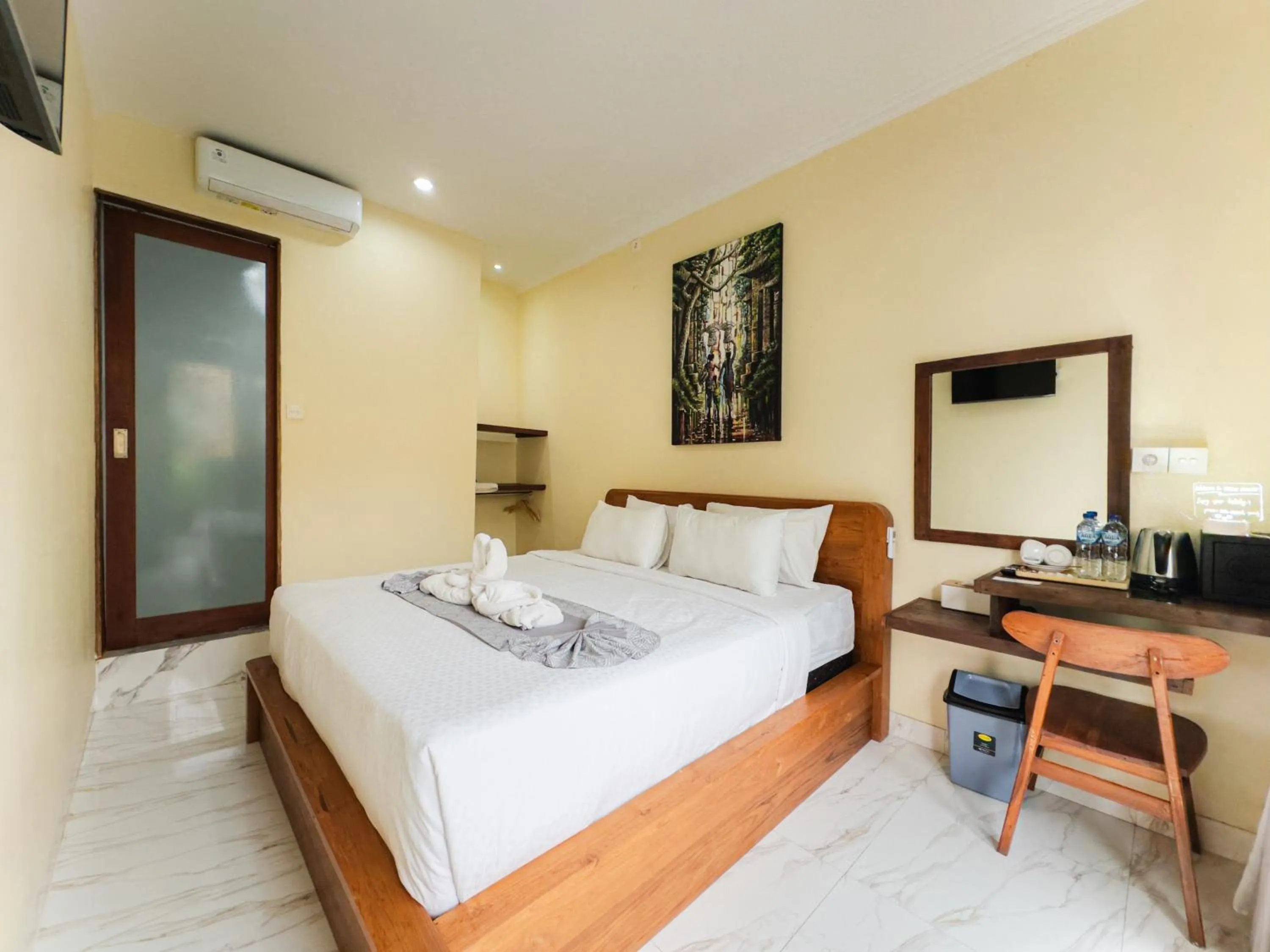 Bedroom, Bed in Kubu Manah Ubud