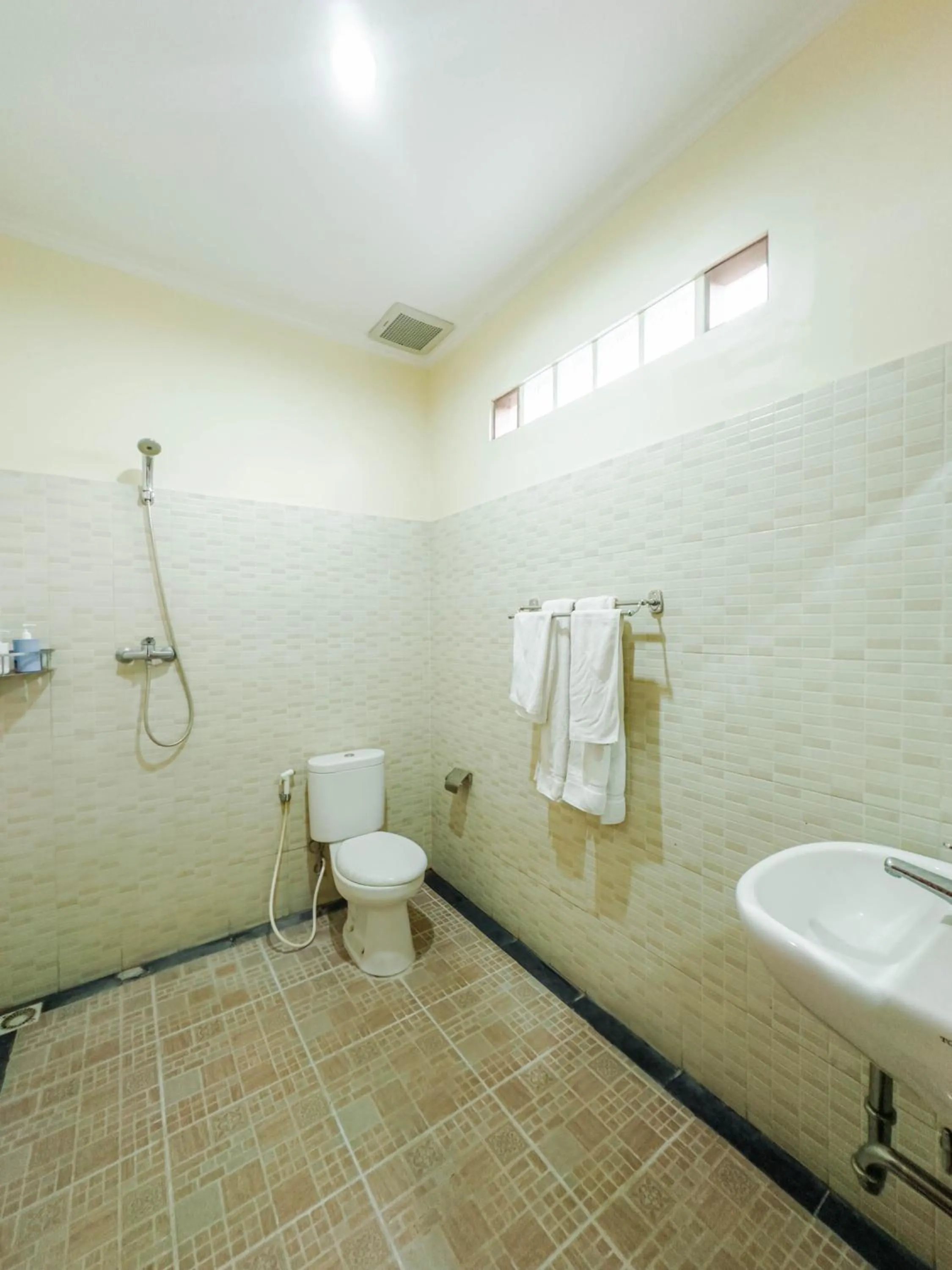 Bathroom in Kubu Manah Ubud