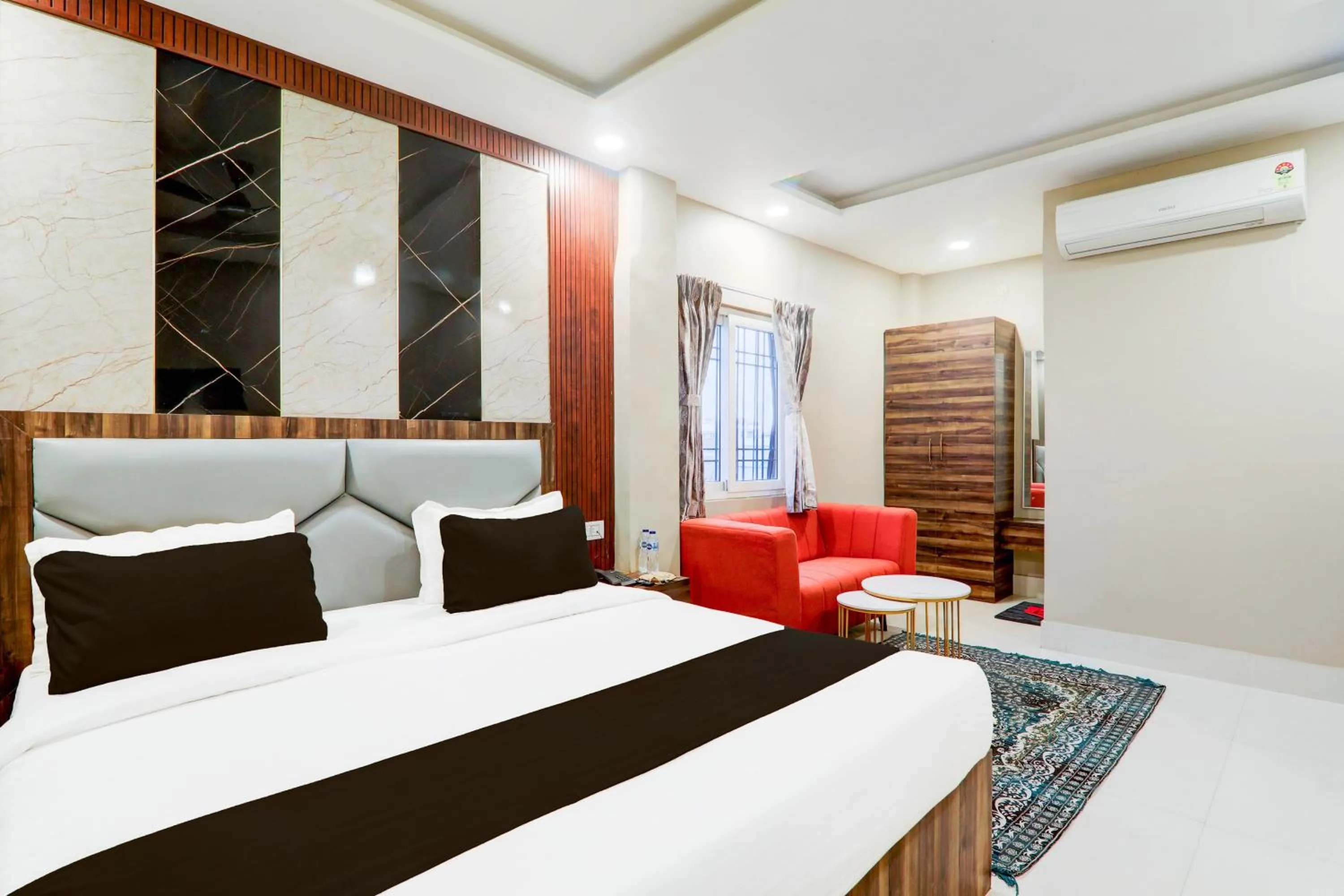 Bedroom, Bed in Hotel O Green High