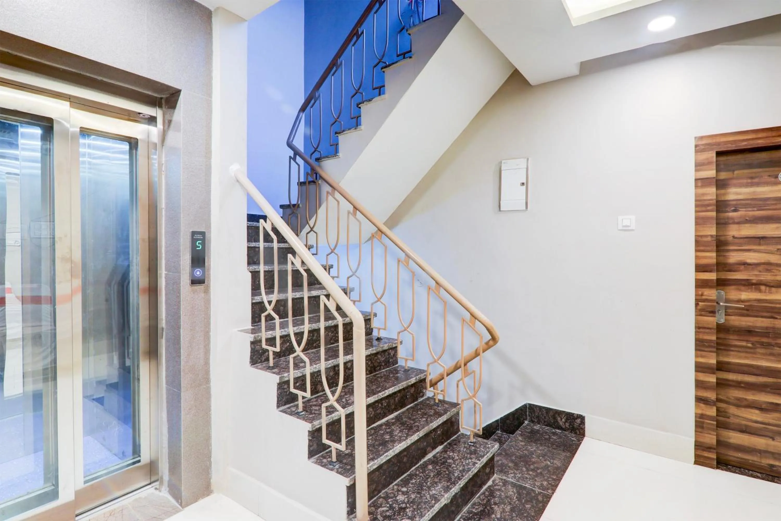 Lobby or reception in Hotel O Green High