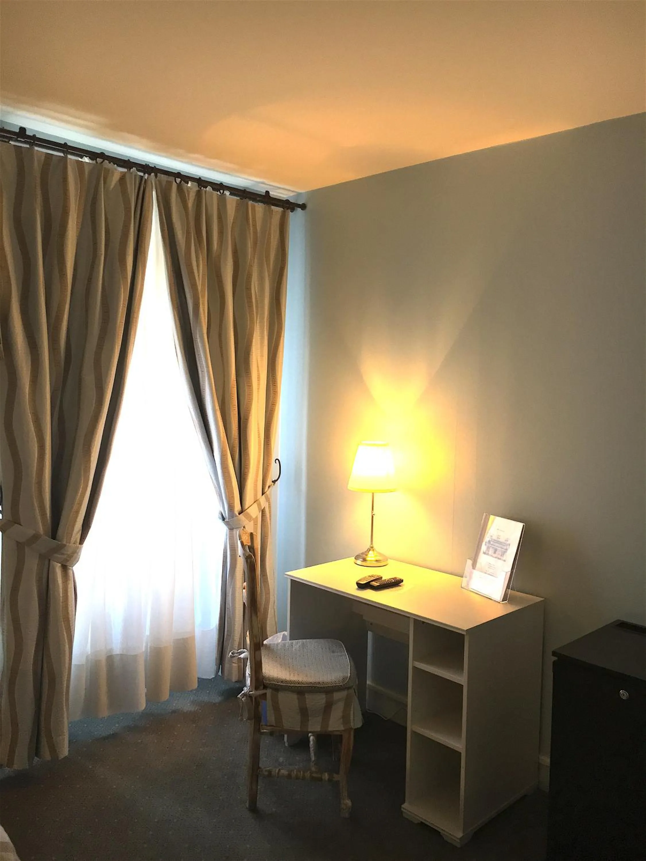 Decorative detail in Hotel Paris Vesinet -ex Auberge des 3 Marches