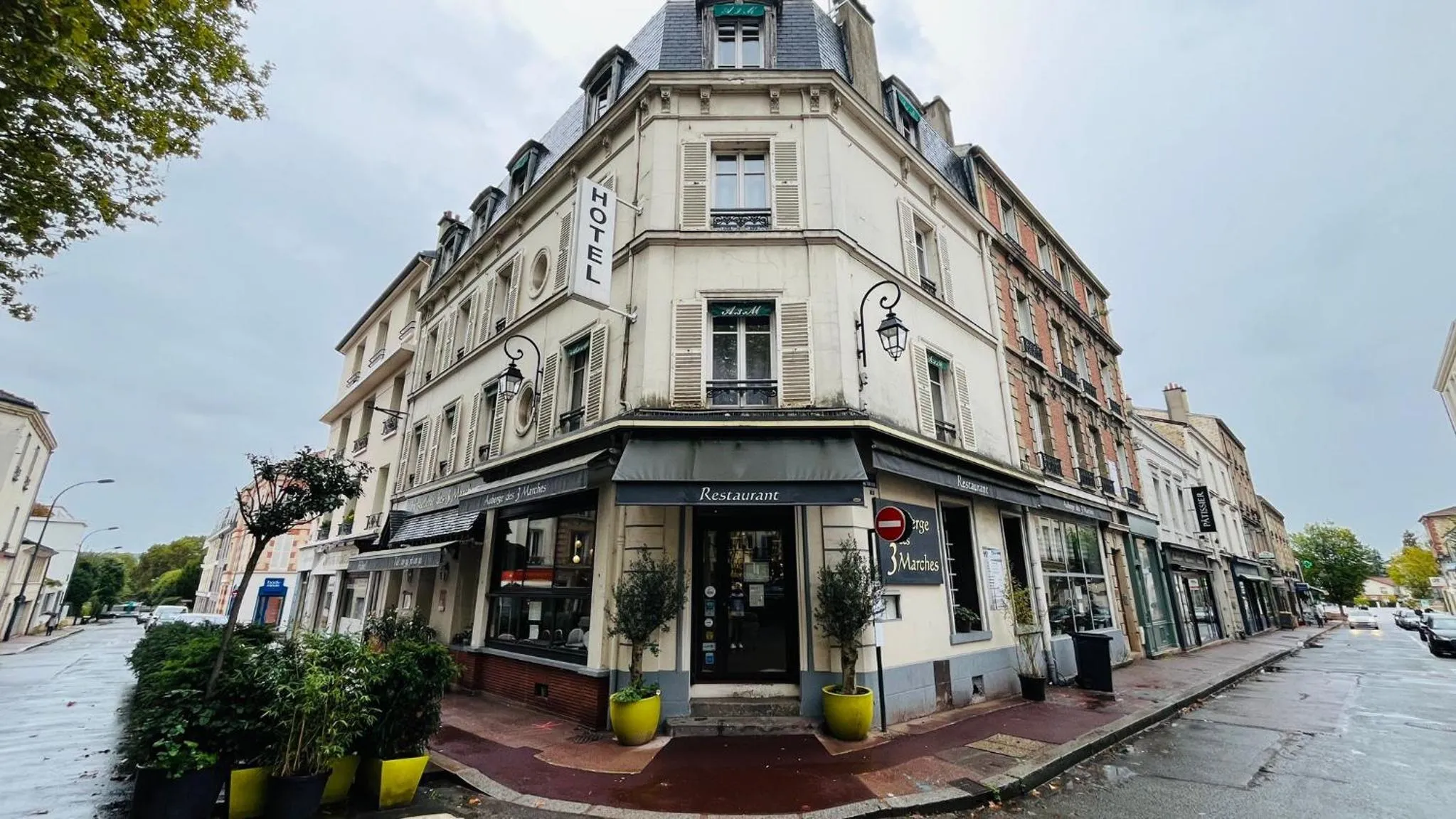 Hotel Paris Vesinet -ex Auberge des 3 Marches
