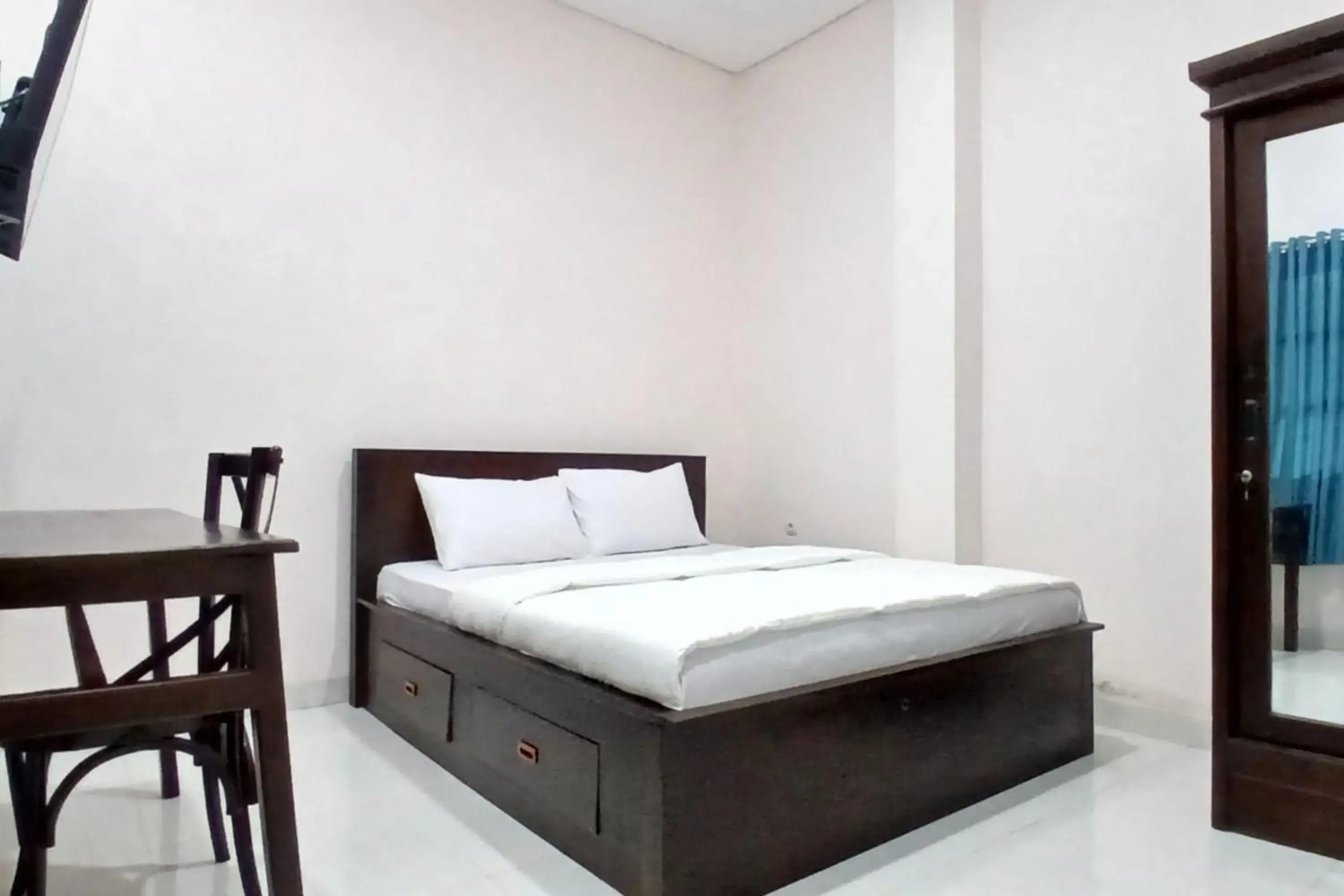 Priyanka Guesthouse Syariah Maguwo Mitra RedDoorz Priyanka Guesthouse Syariah Maguwo Mitra RedDoorz