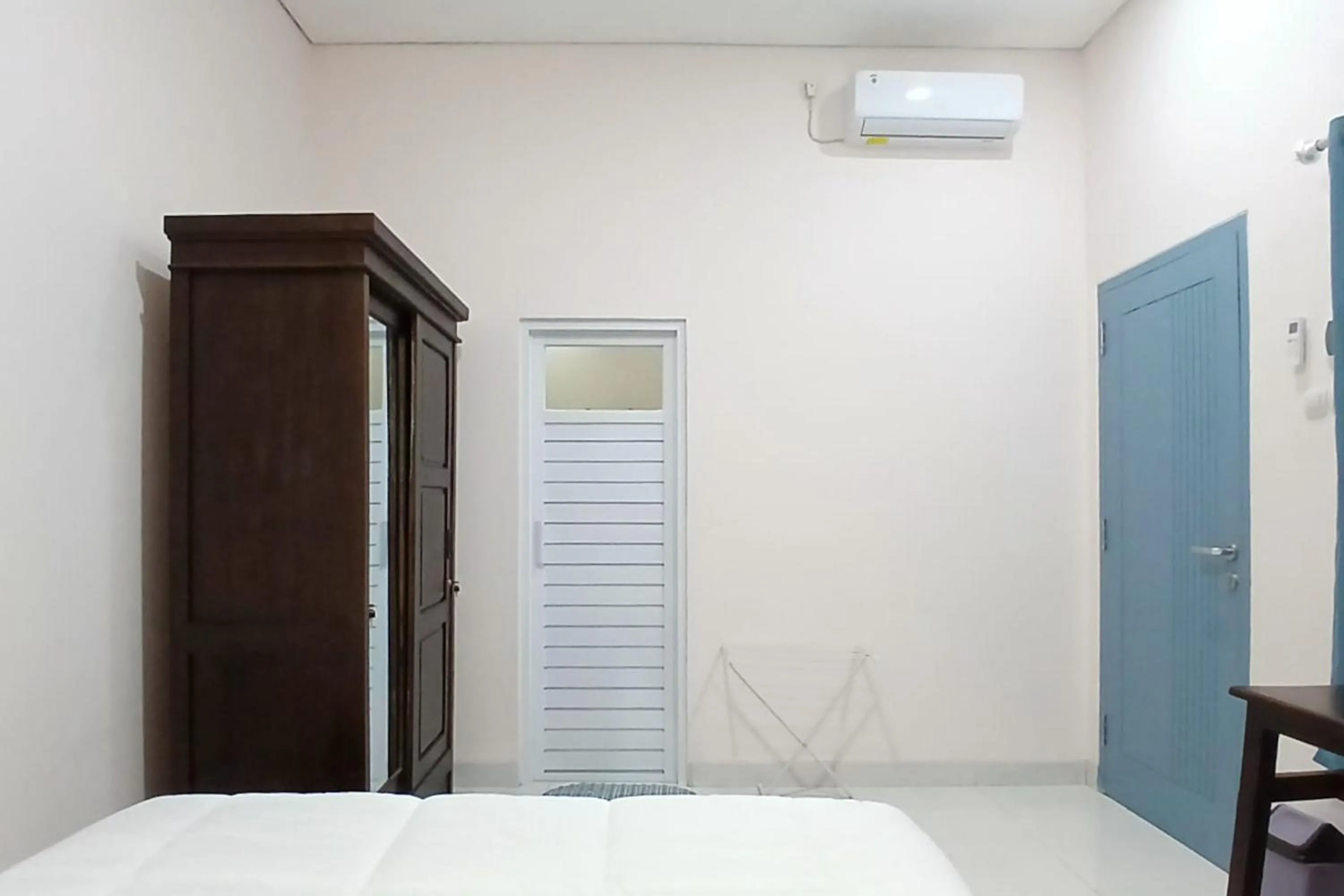 Bedroom, Bed in Priyanka Guesthouse Syariah Maguwo Mitra RedDoorz