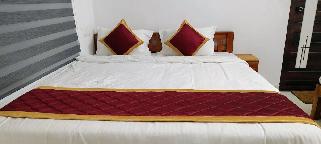 Bed in Kailasam Residency