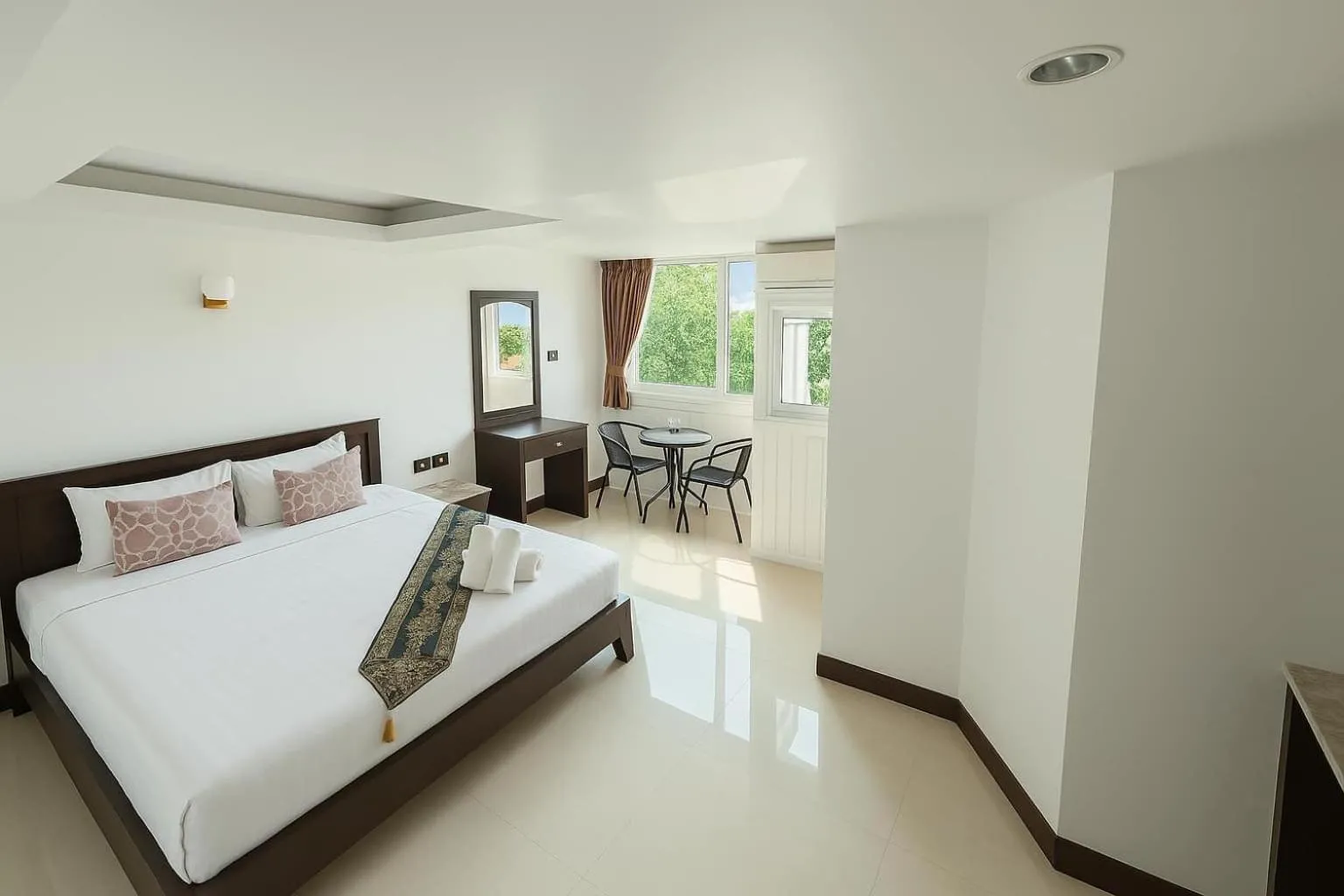 Standard Double Room in Chaweng grand view point