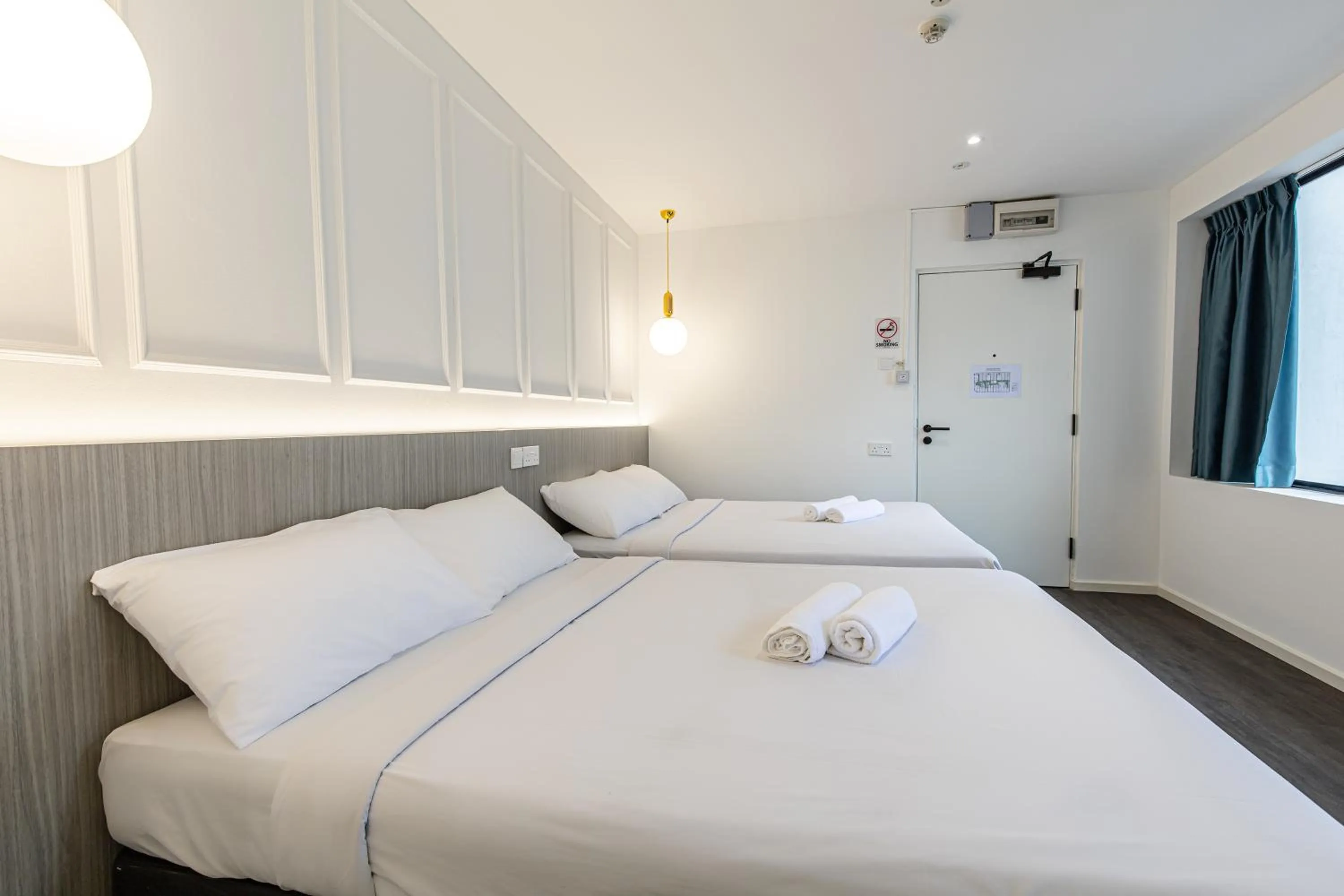 Bed in Philip Hotel at Little India