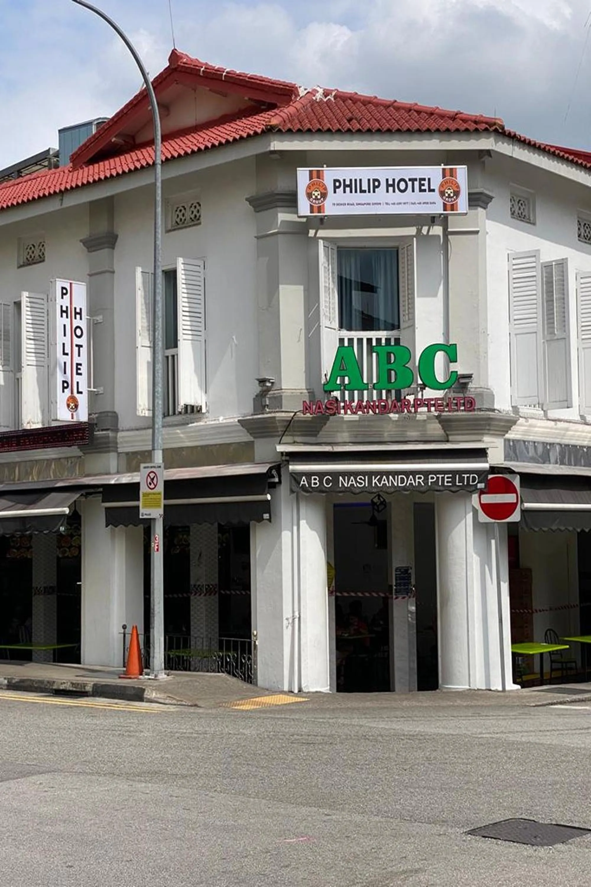 Property building in Philip Hotel at Little India