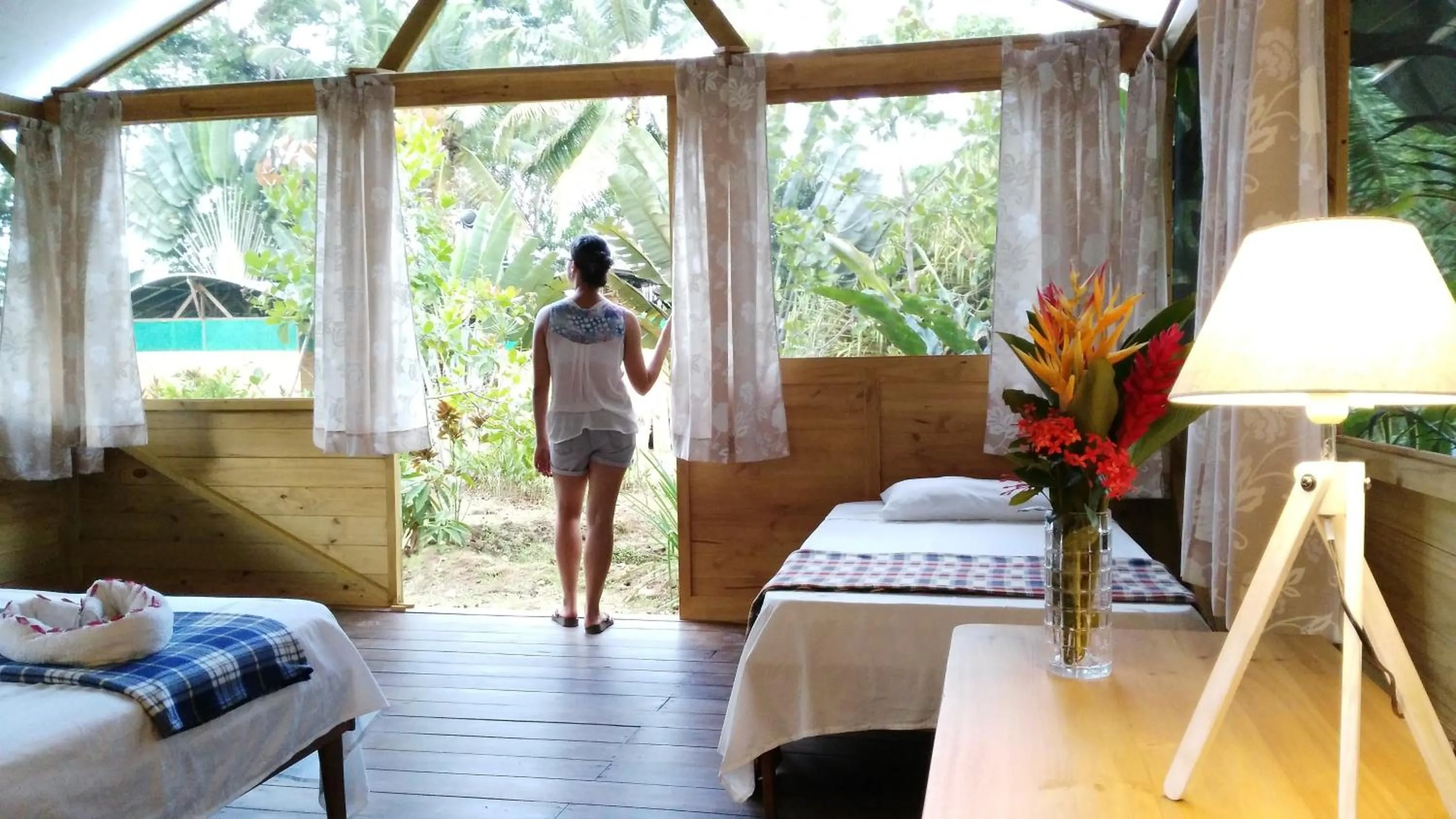 Bedroom in Lirio Lodge