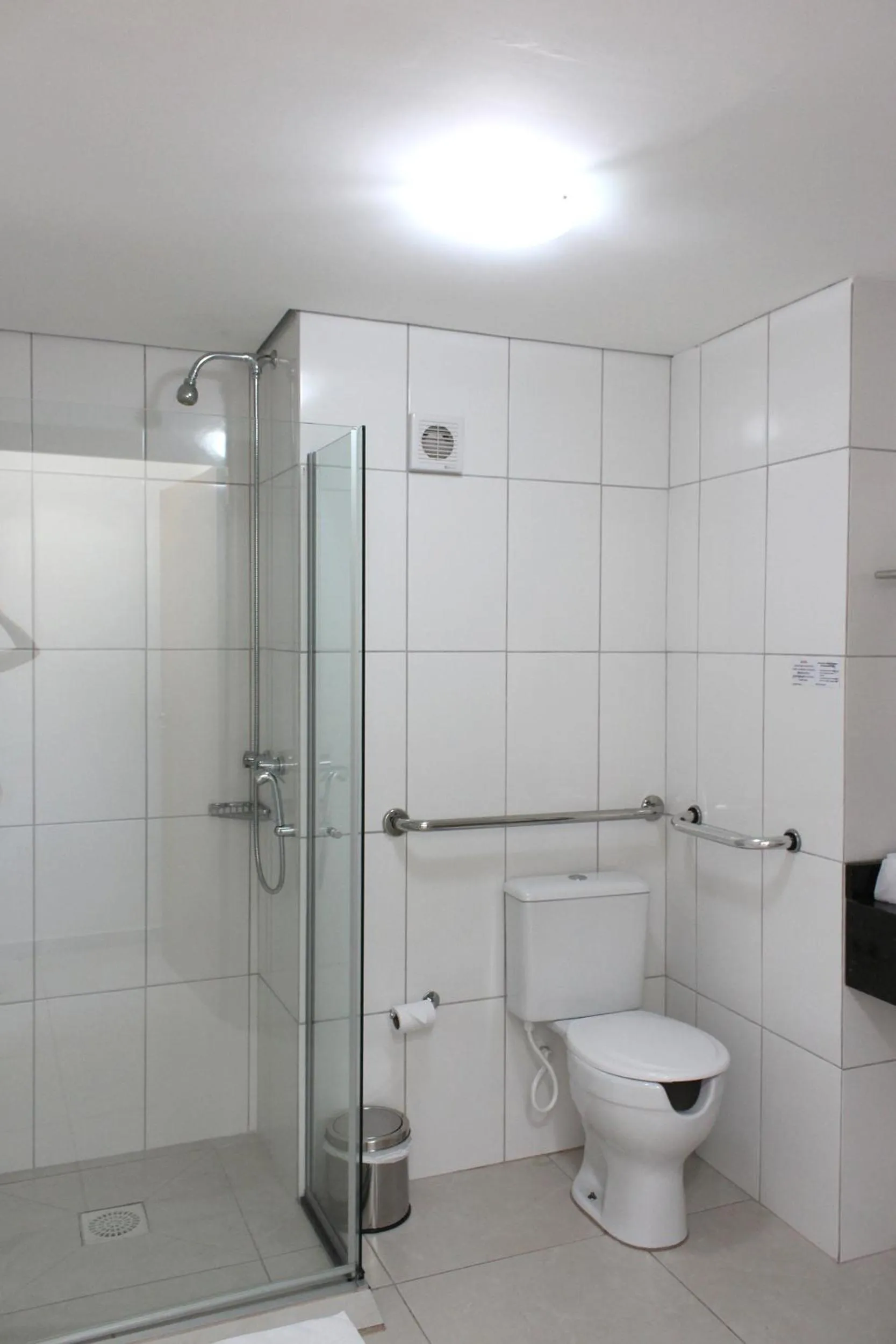 Bathroom in Tri Hotel Smart Chapecó