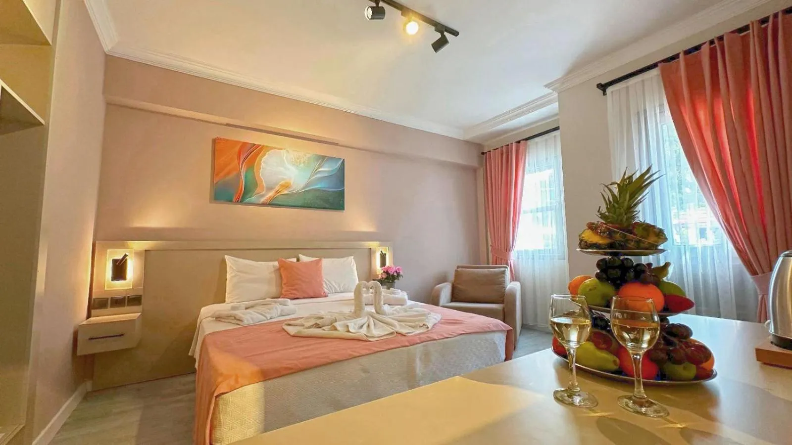 Photo of the whole room, Bed in Casa De Levıssı Ölüdeniz