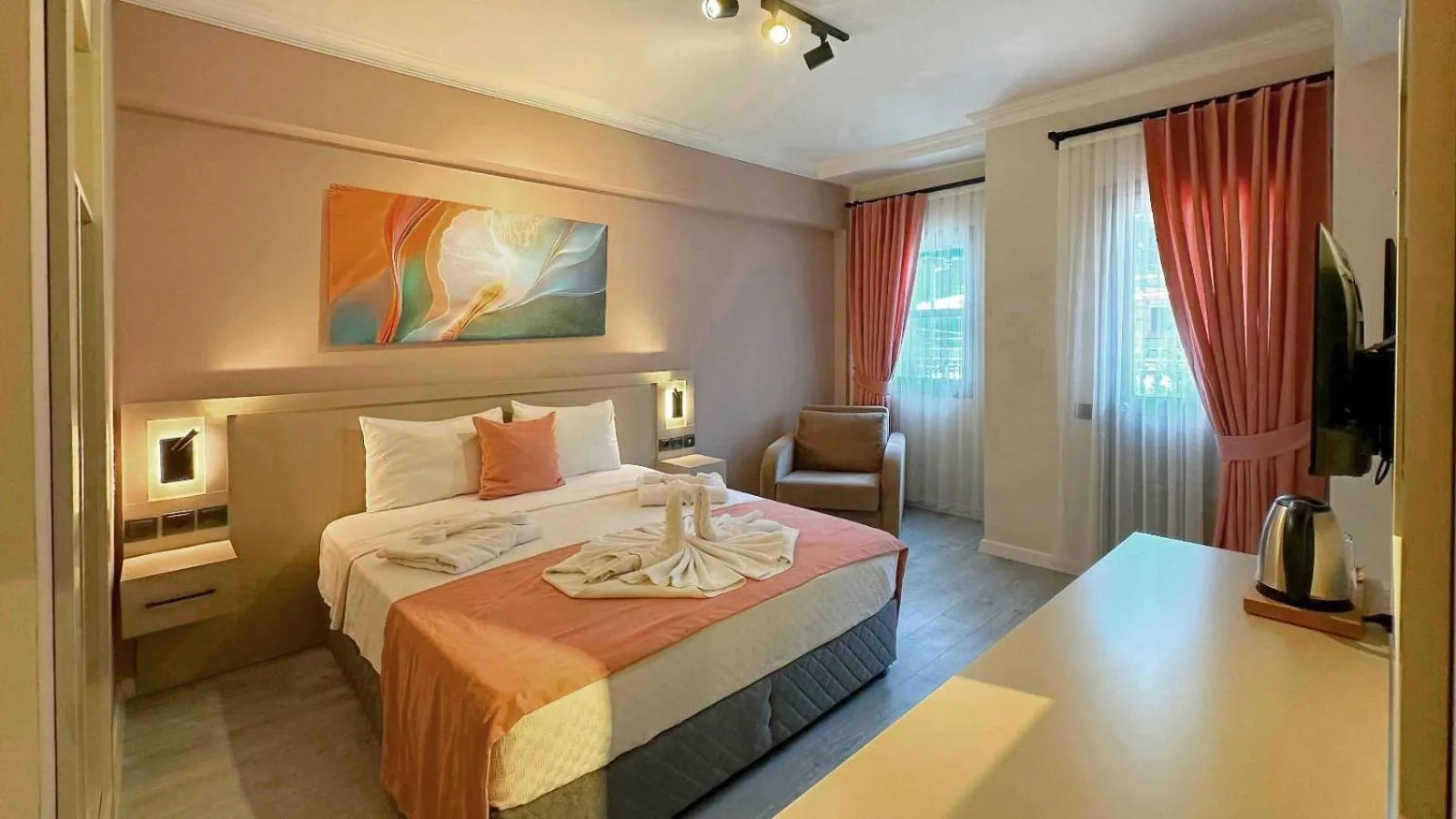 Photo of the whole room, Bed in Casa De Levıssı Ölüdeniz