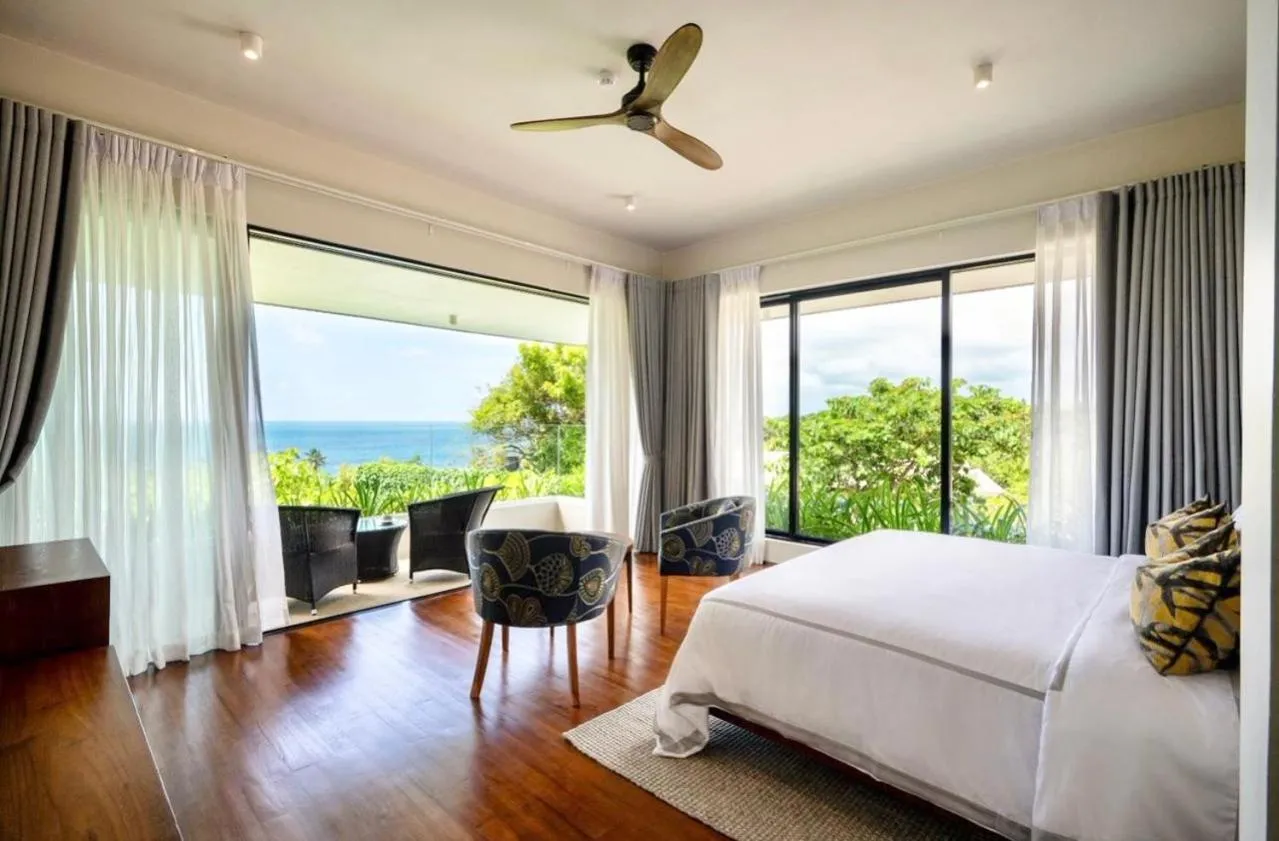 Deluxe Double Room with Sea View - single occupancy in Ziba Luxury Villa