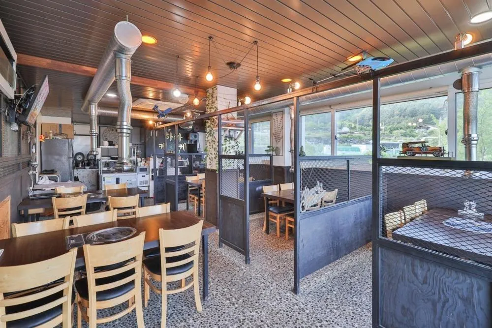 Geoje Harakeke Pension